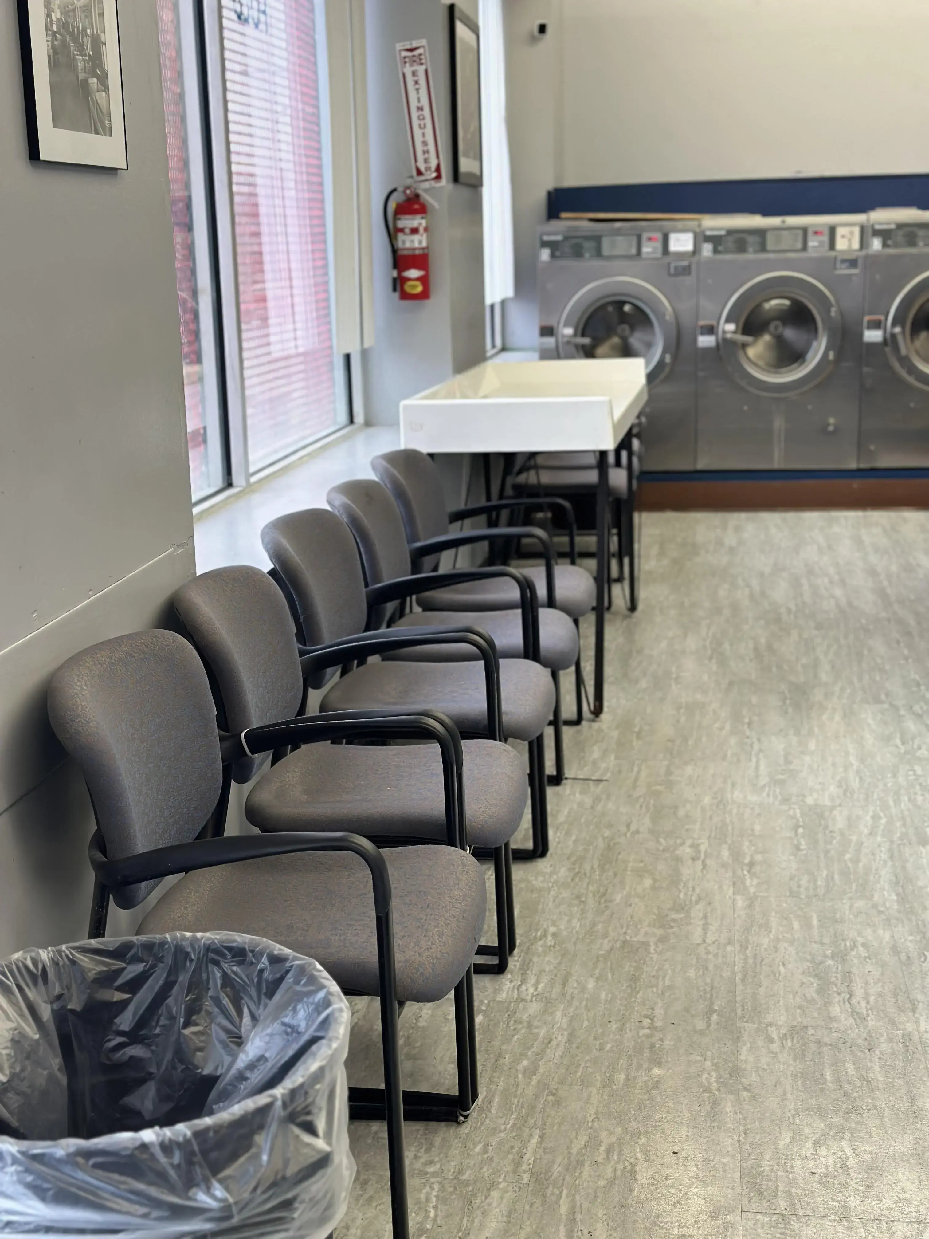 Spin City Laundromat - Image 7