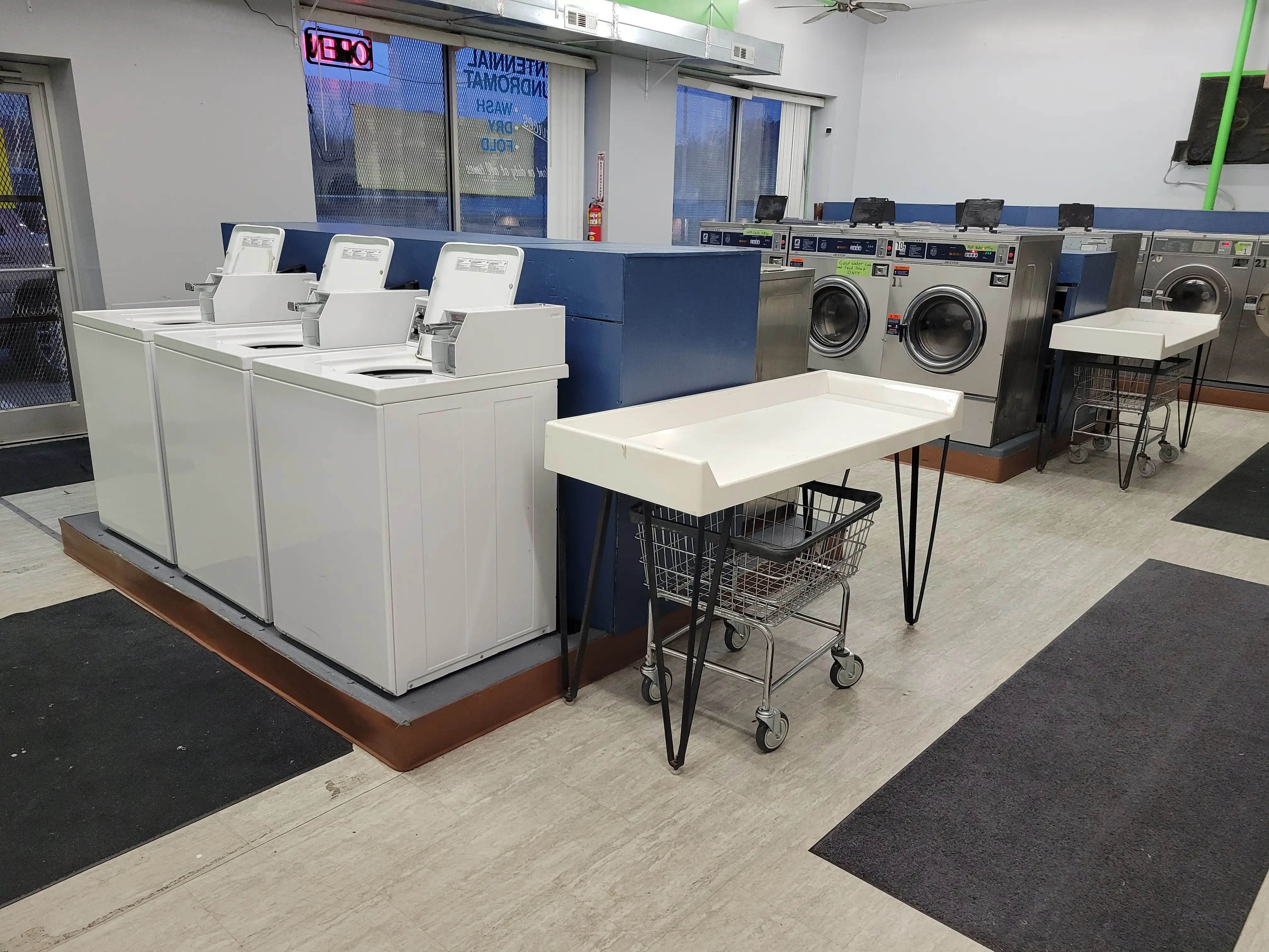 Spin City Laundromat thumbnail 20