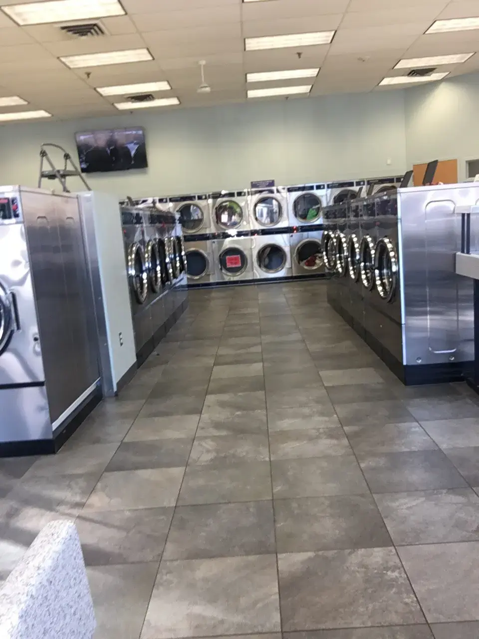 Spin City Laundromat thumbnail 6