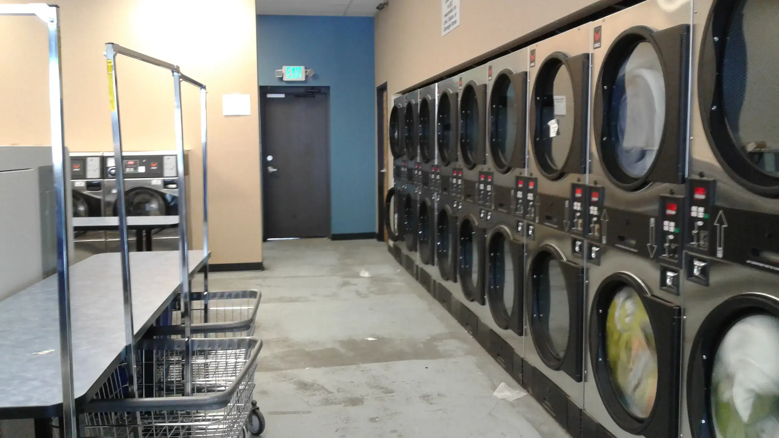 Spin City Laundromat thumbnail 4
