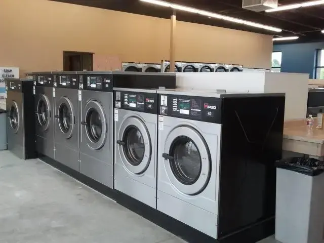 Spin City Laundromat location