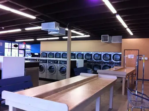 Spin City Laundromat - Image 18