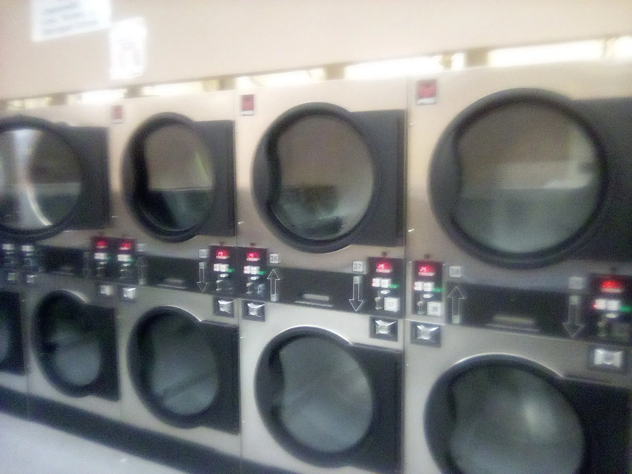 Spin City Laundromat thumbnail 12