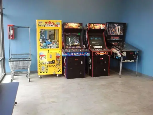 Spin City Laundromat - Image 5