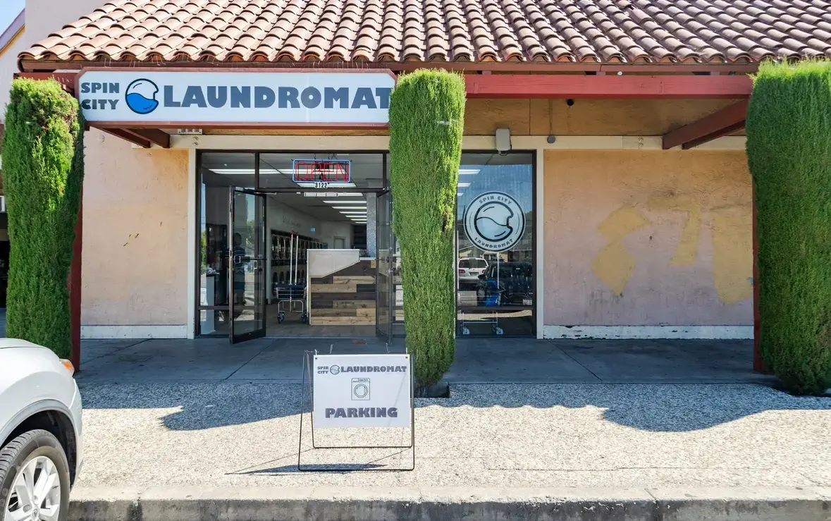 Spin City Laundromat location