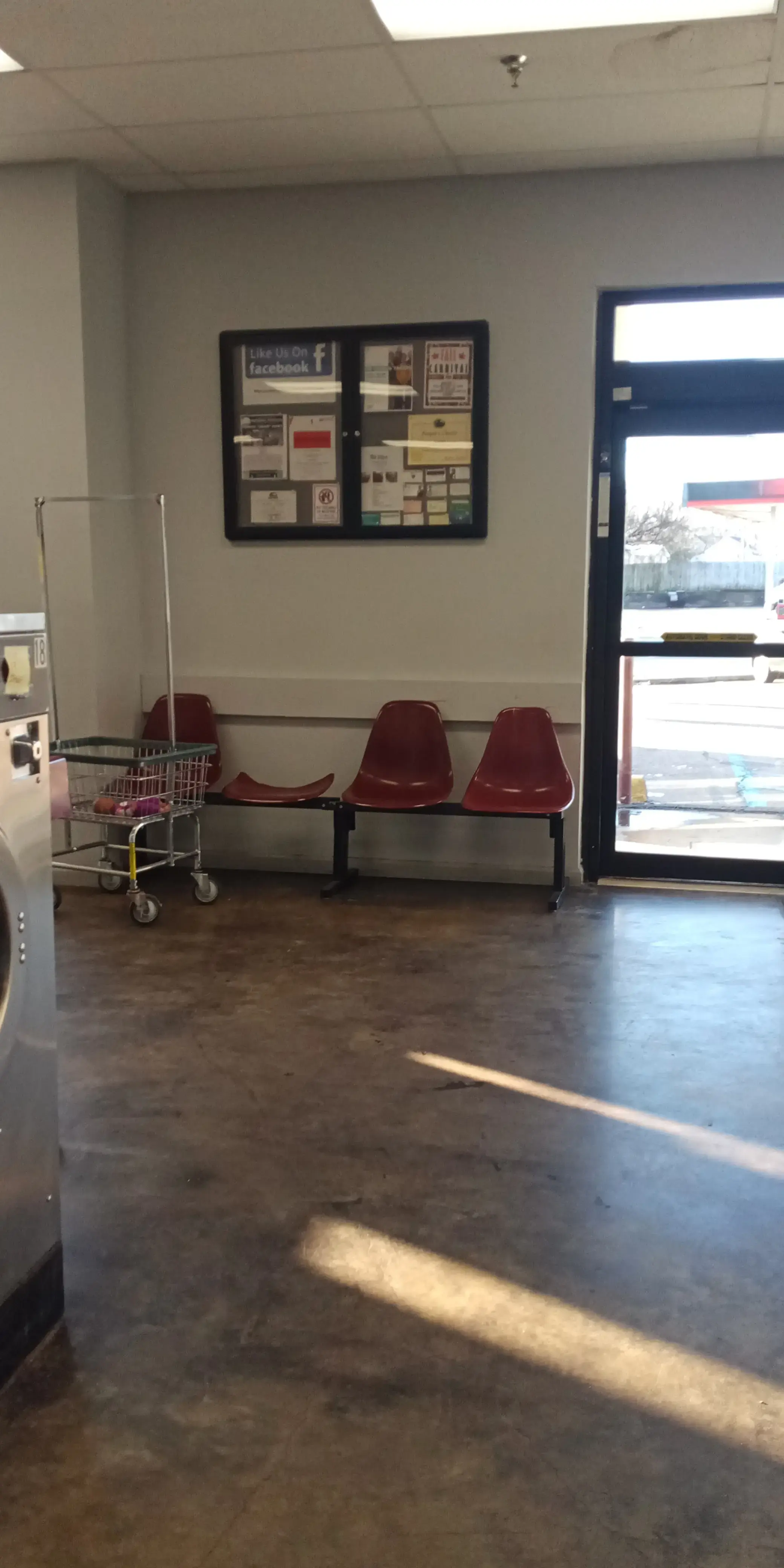 Spin City Laundromat - Image 3