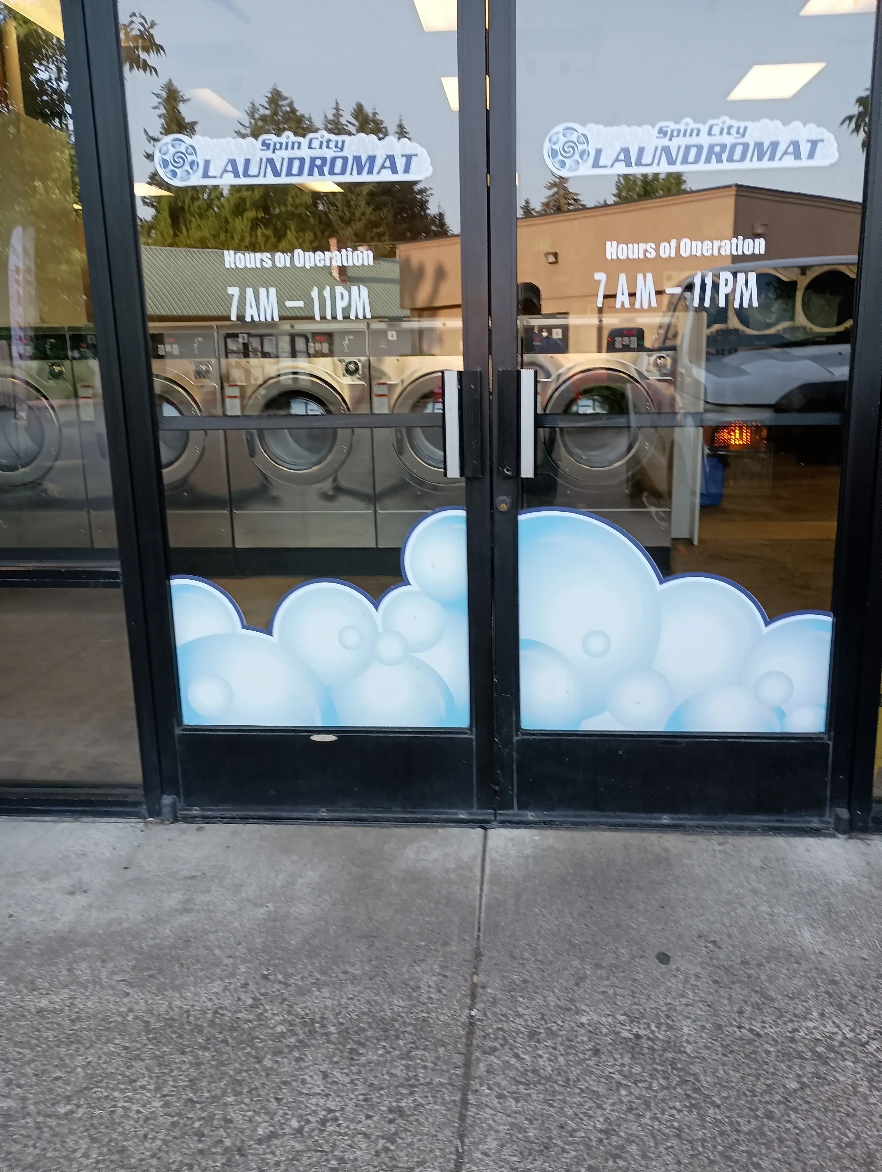 Spin City Laundromat - Image 8