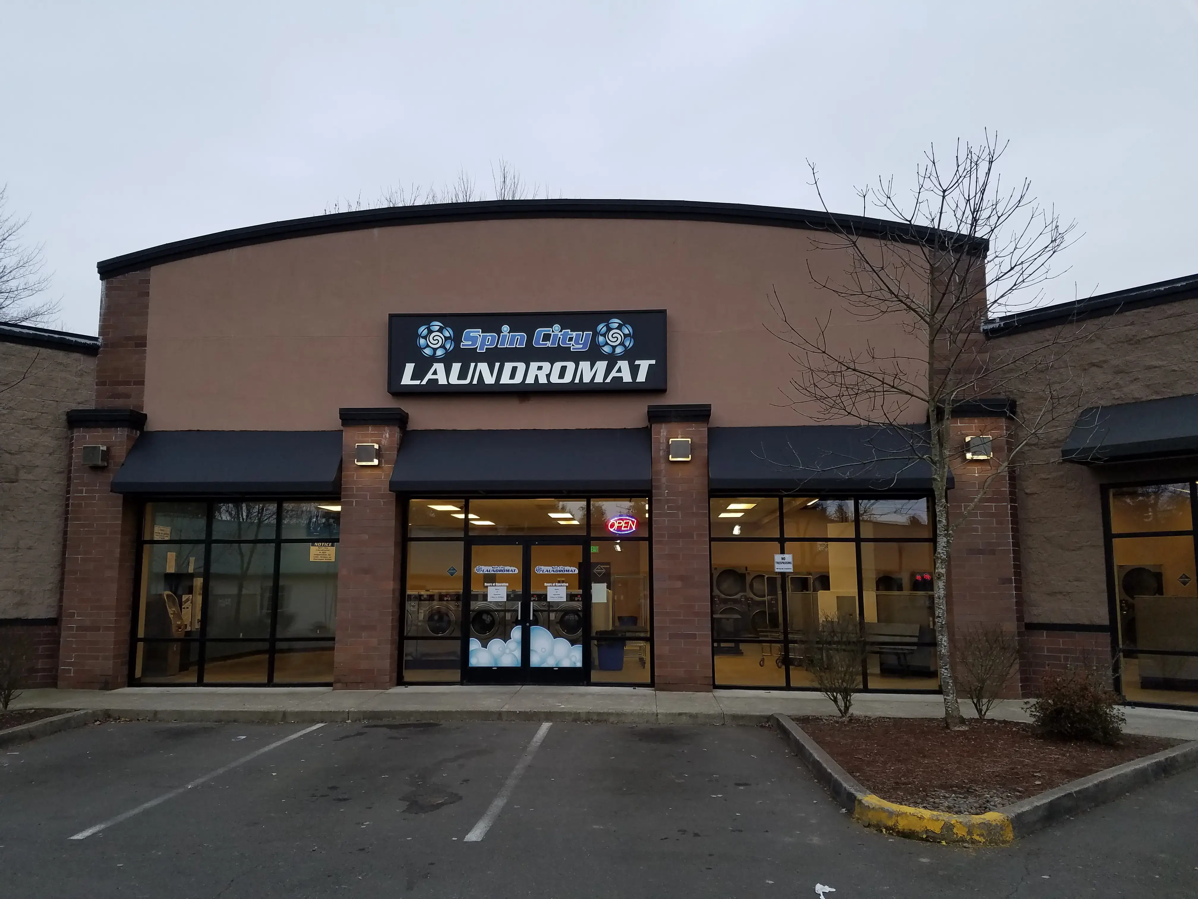 Spin City Laundromat - Image 10