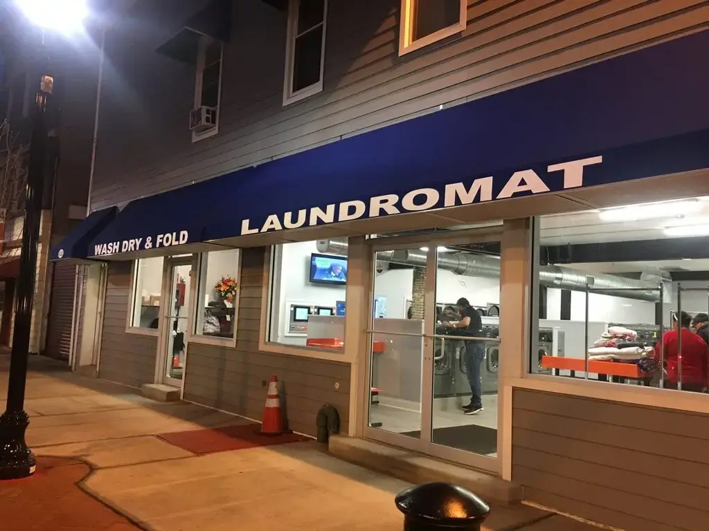 Spin City Laundromat location