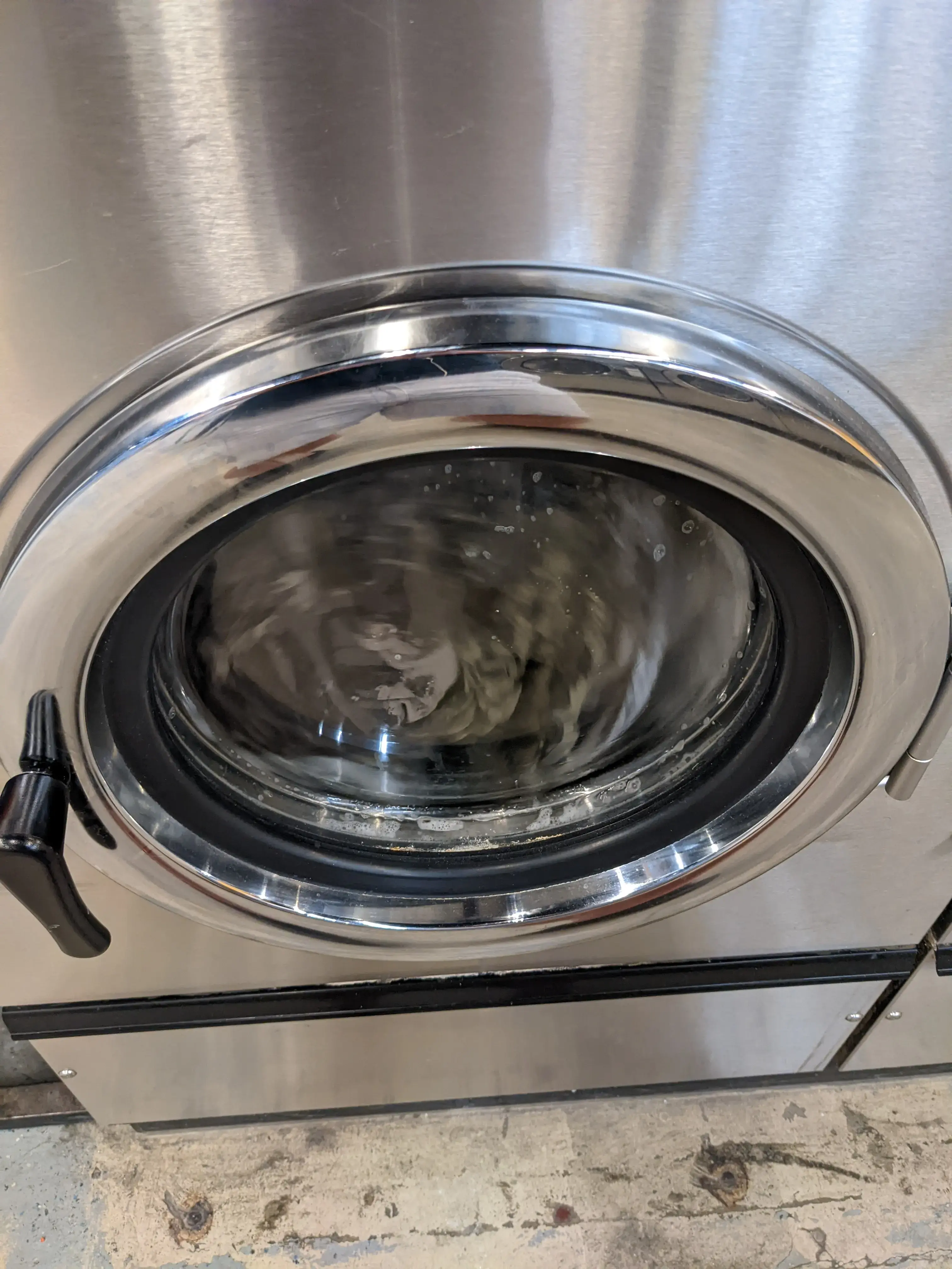 Spin City Laundry - Image 11