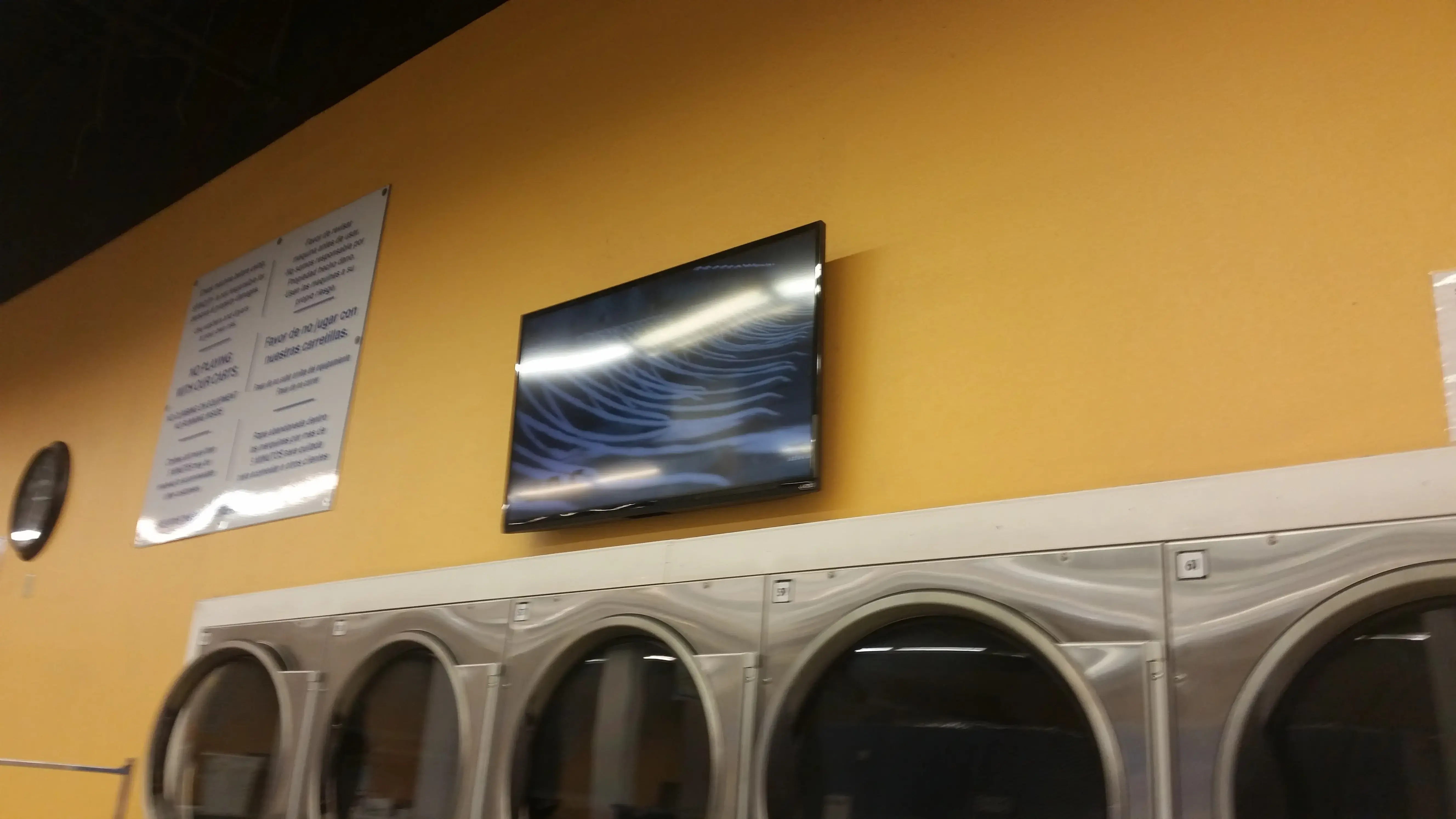 Spin City Laundry thumbnail 9