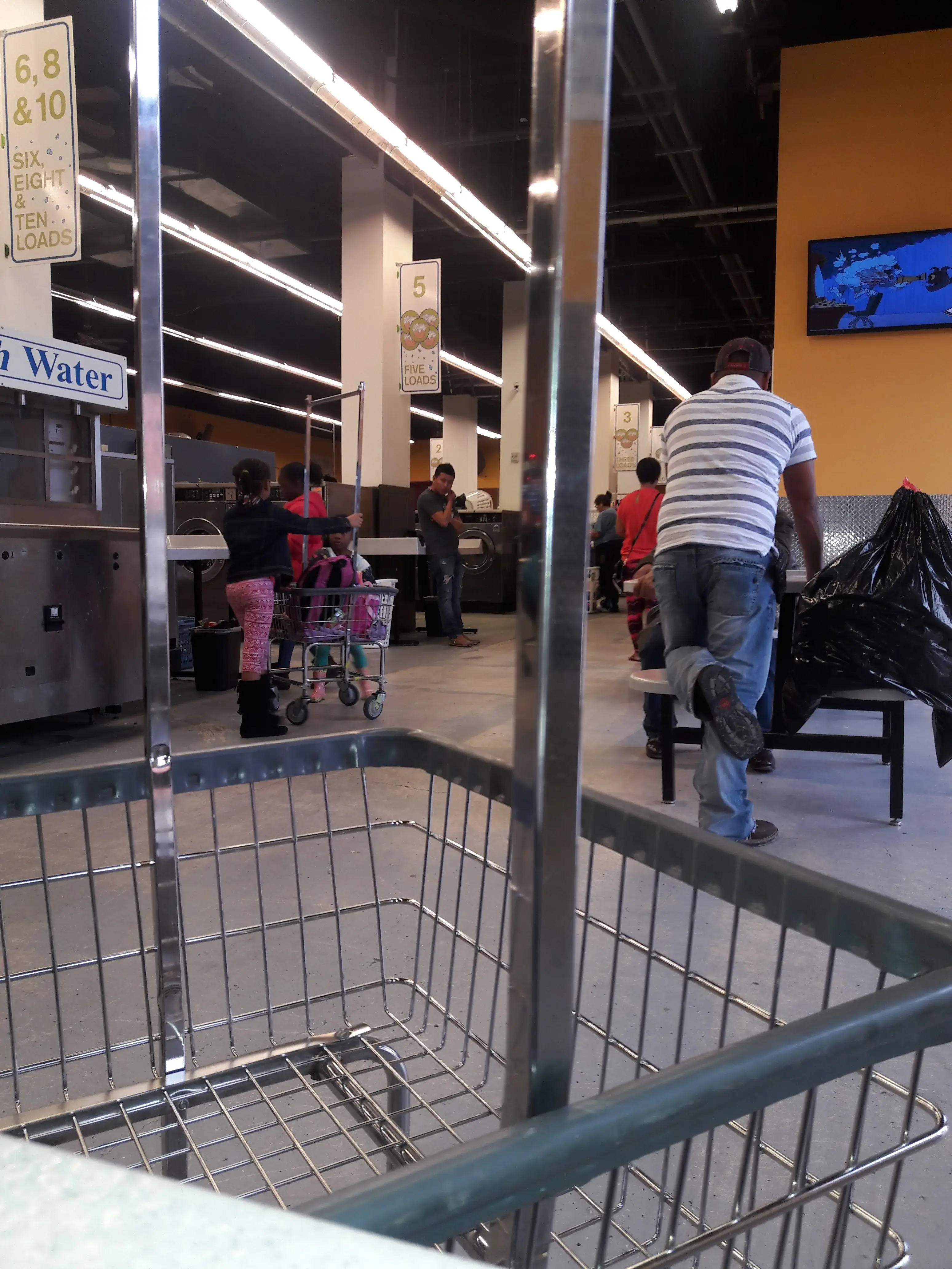 Spin City Laundry - Image 10