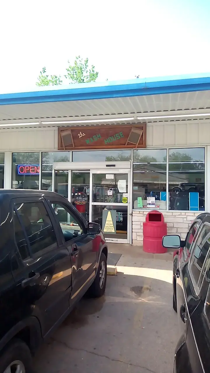 Spin City Laundry - Image 5