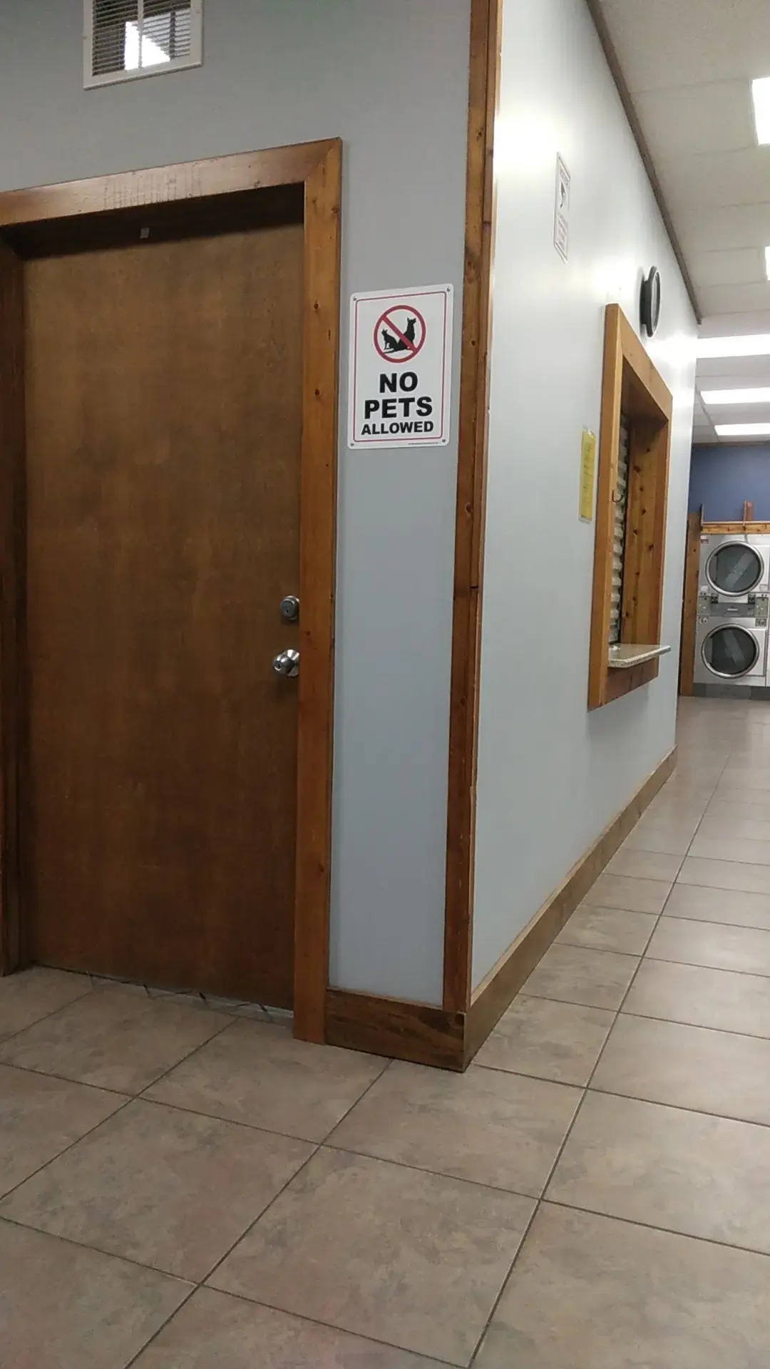 Spin City Laundry - Image 16