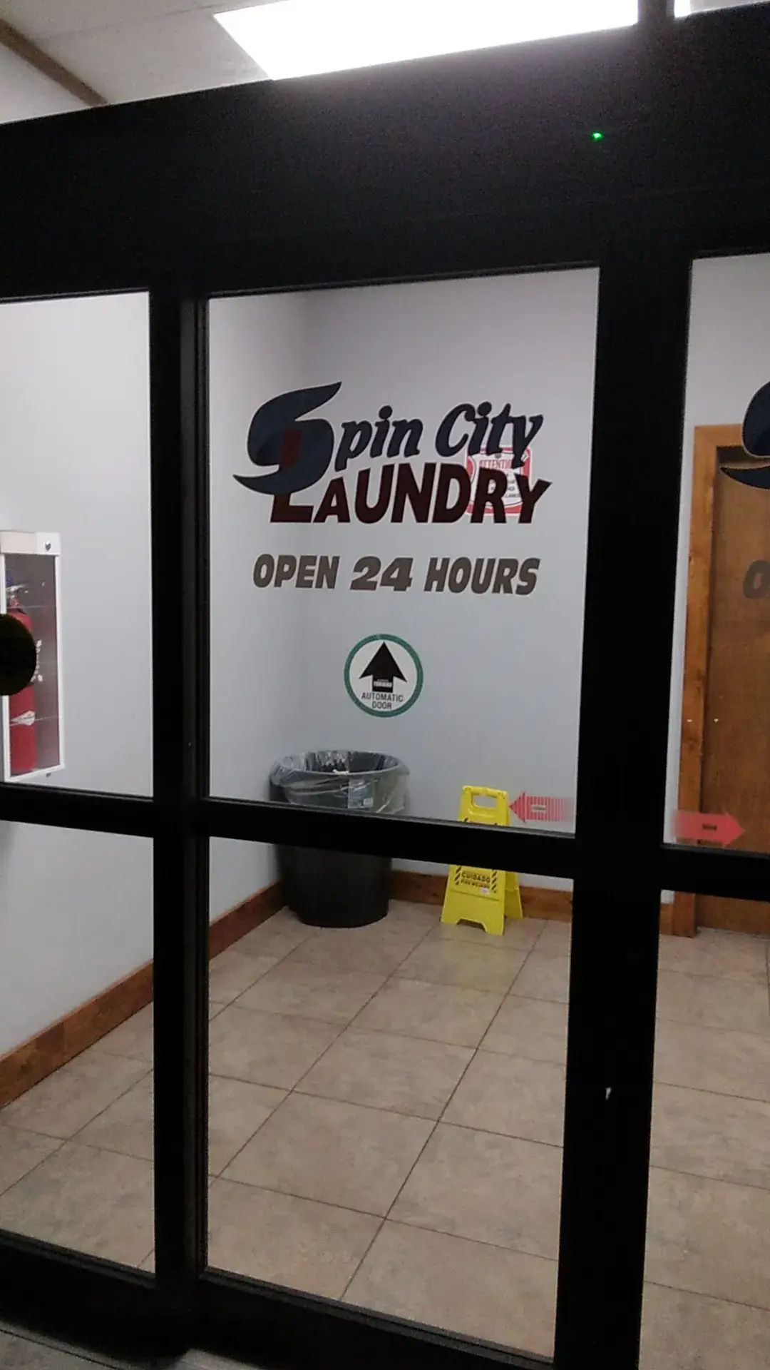Spin City Laundry - Image 17