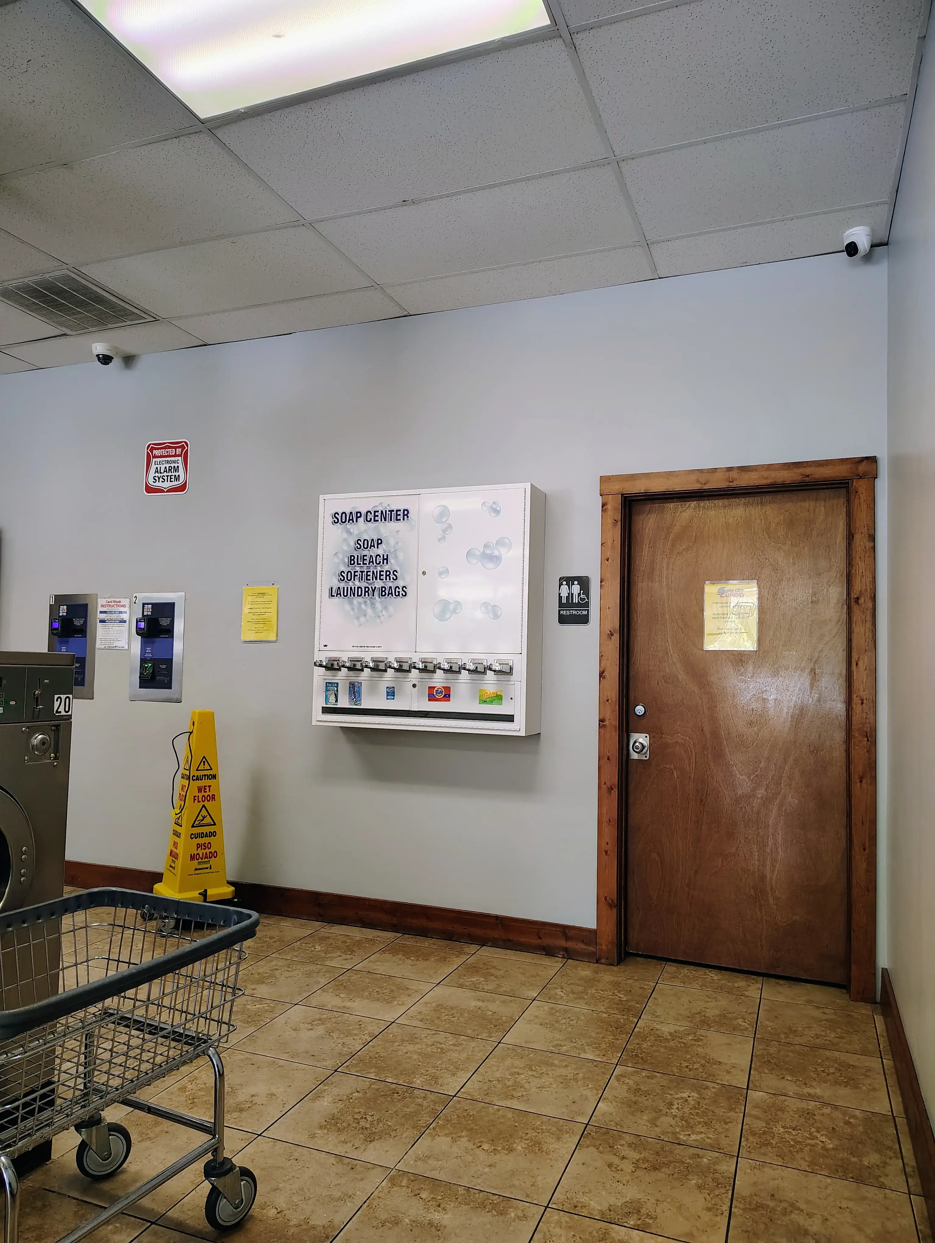 Spin City Laundry - Image 6