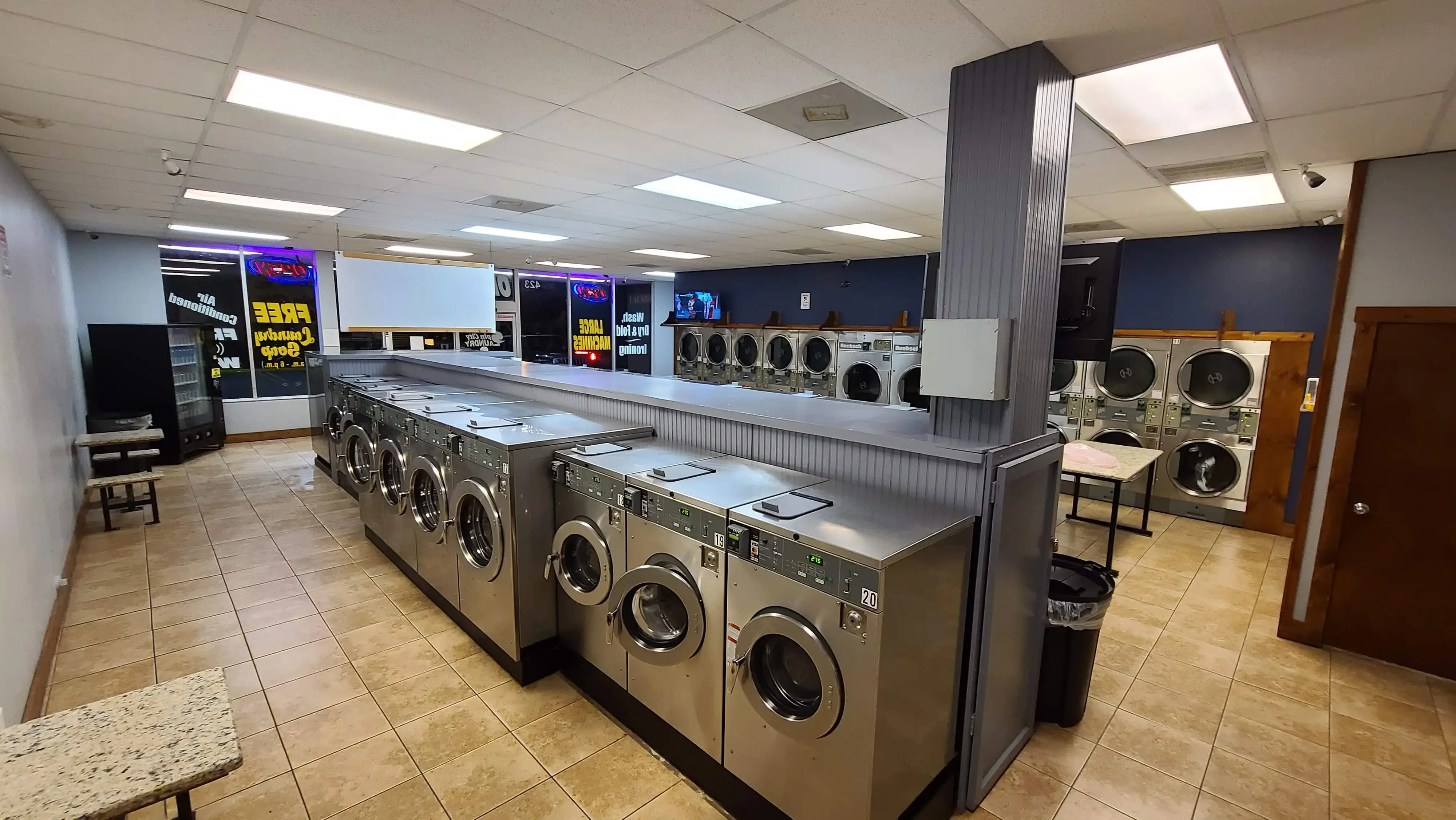 Spin City Laundry - Image 20