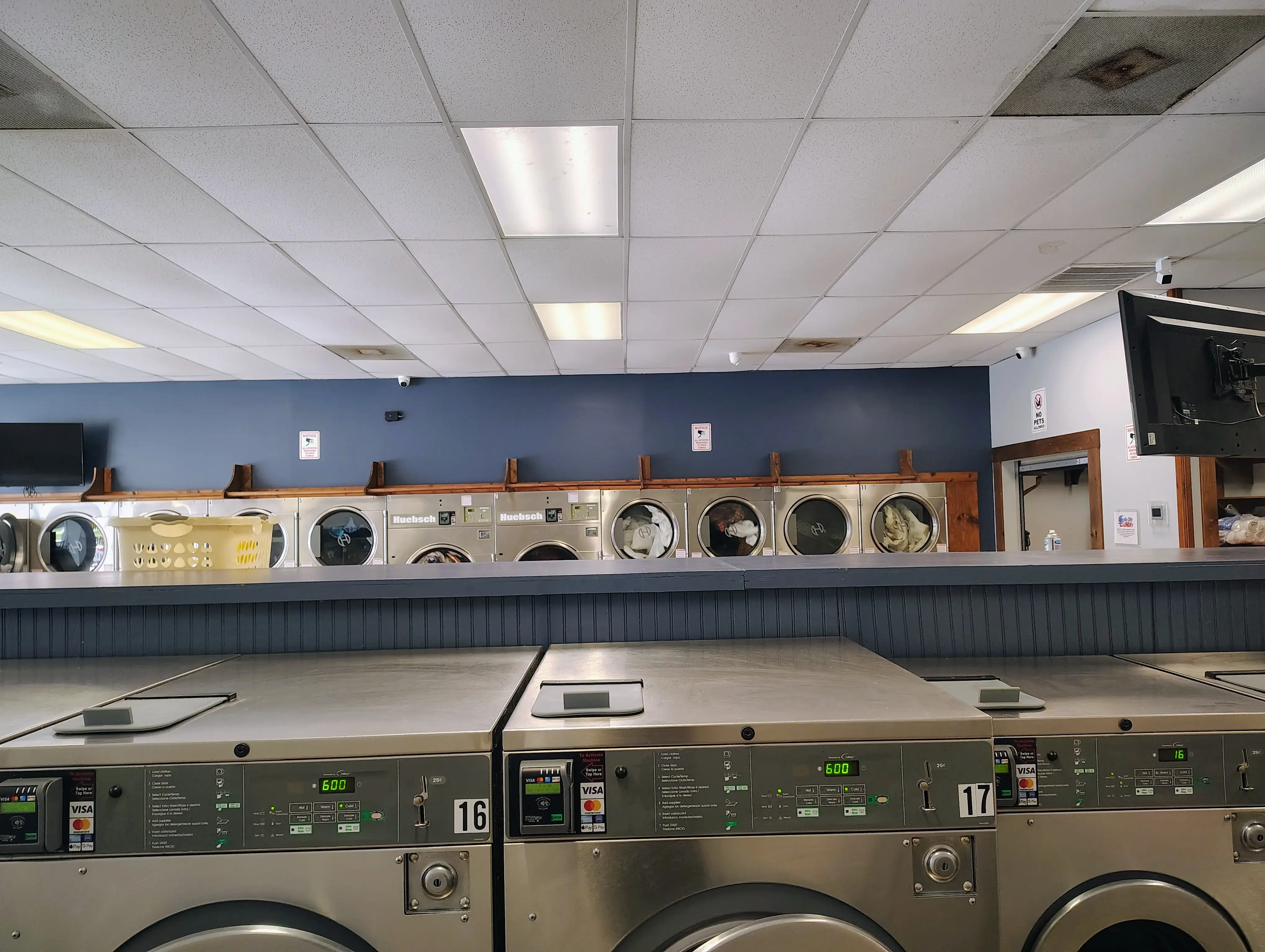 Spin City Laundry thumbnail 2