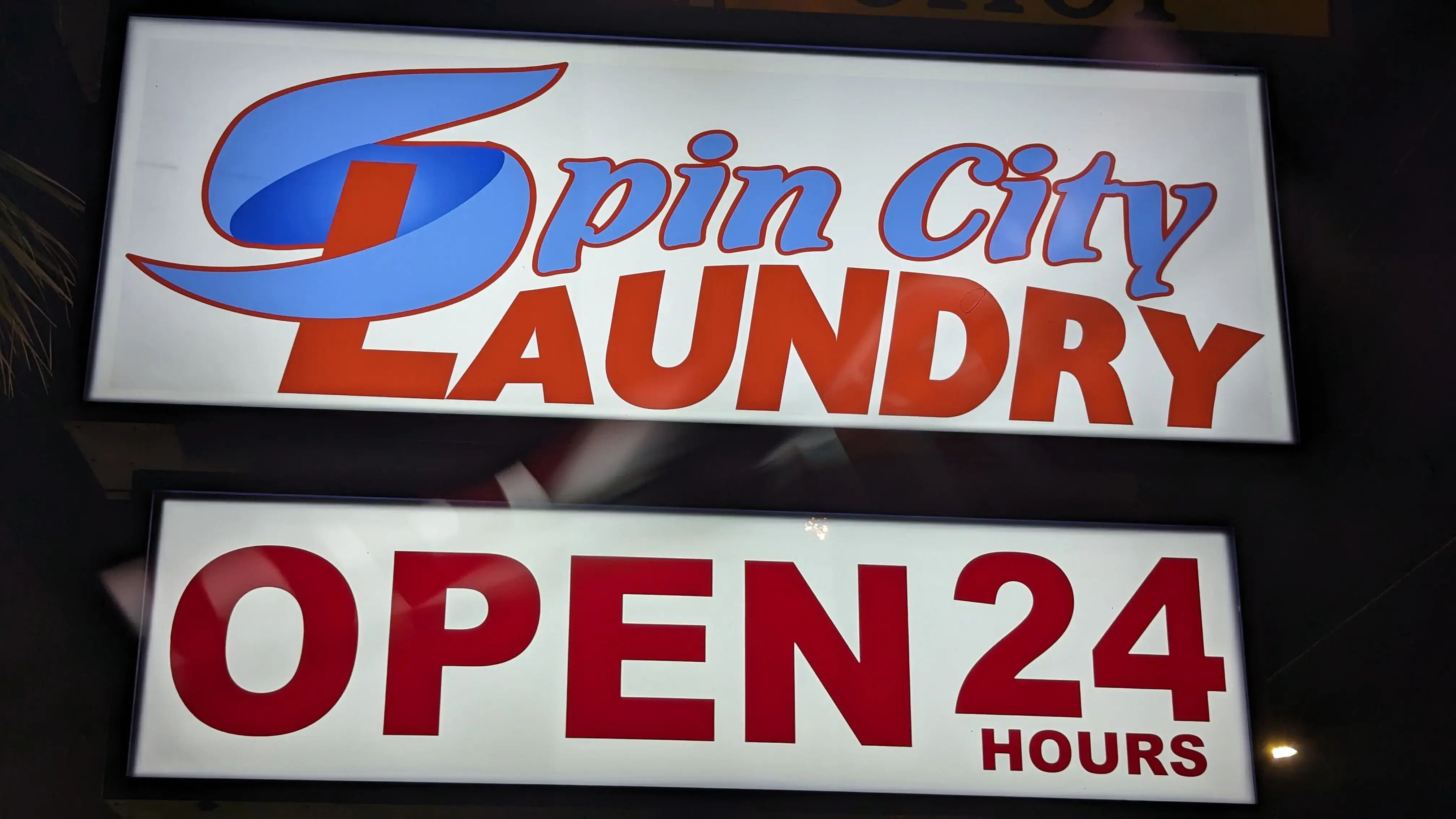 Spin City Laundry - Image 19