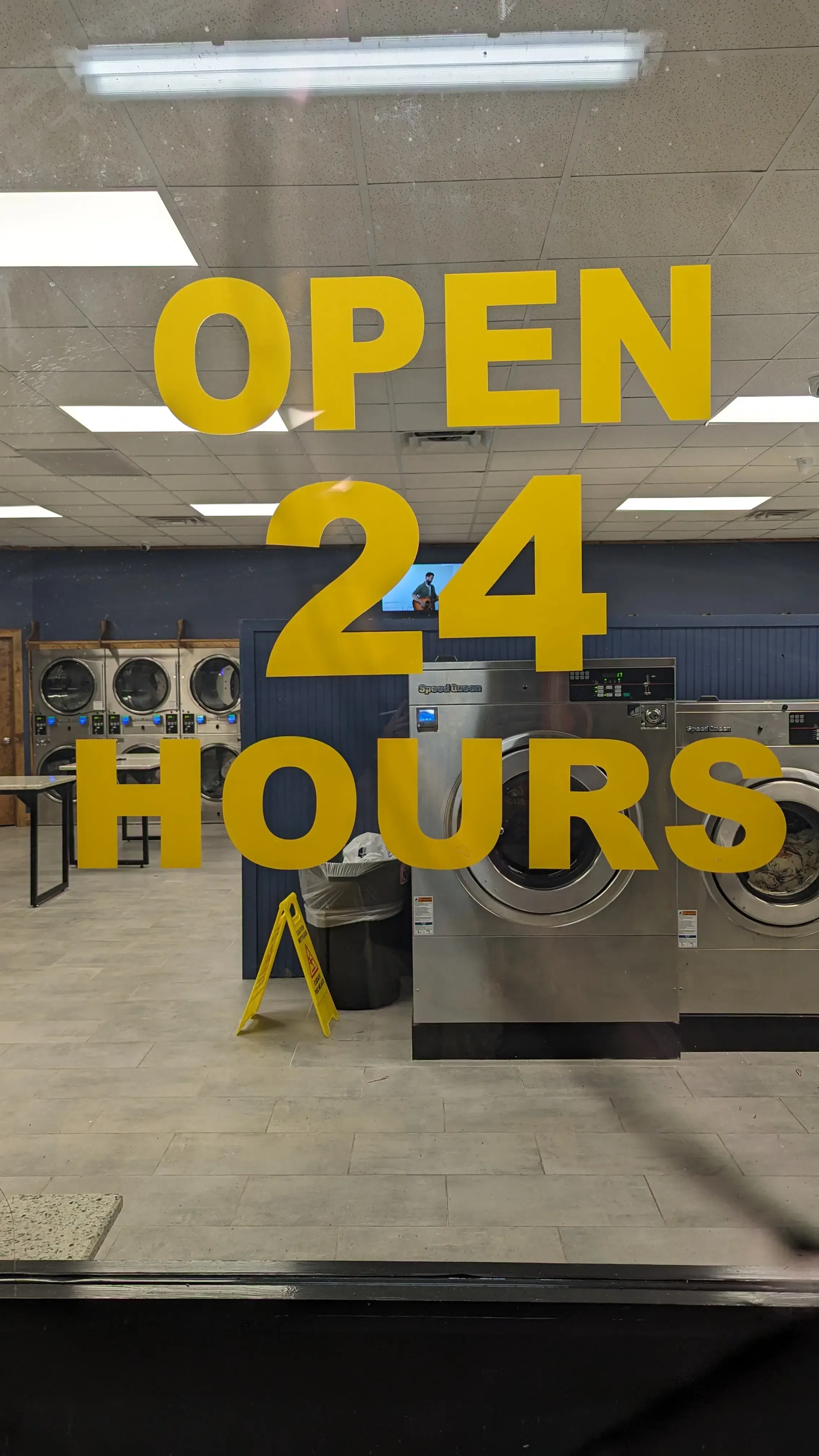 Spin City Laundry - Image 16