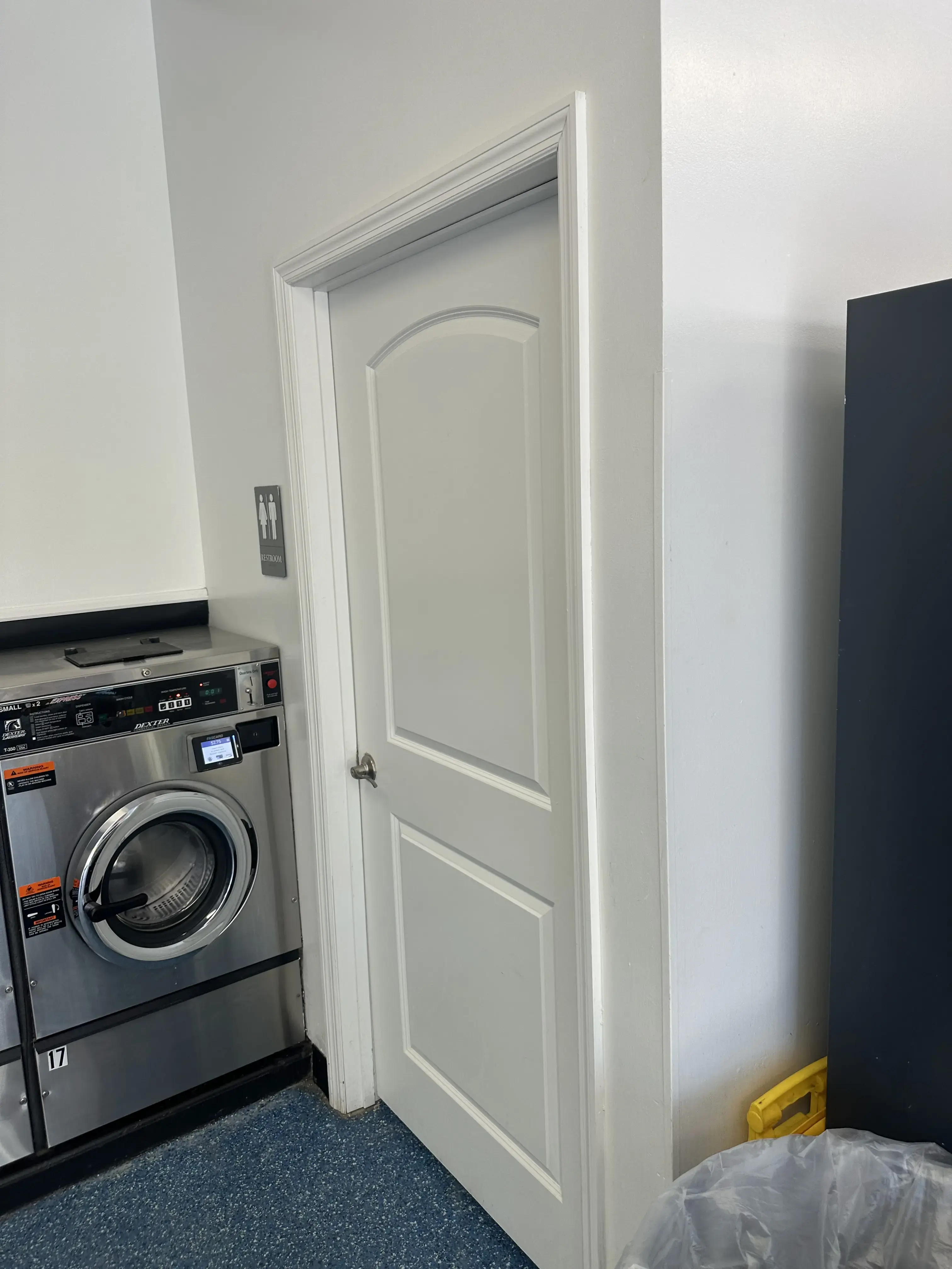 Spin City Laundry - Image 11