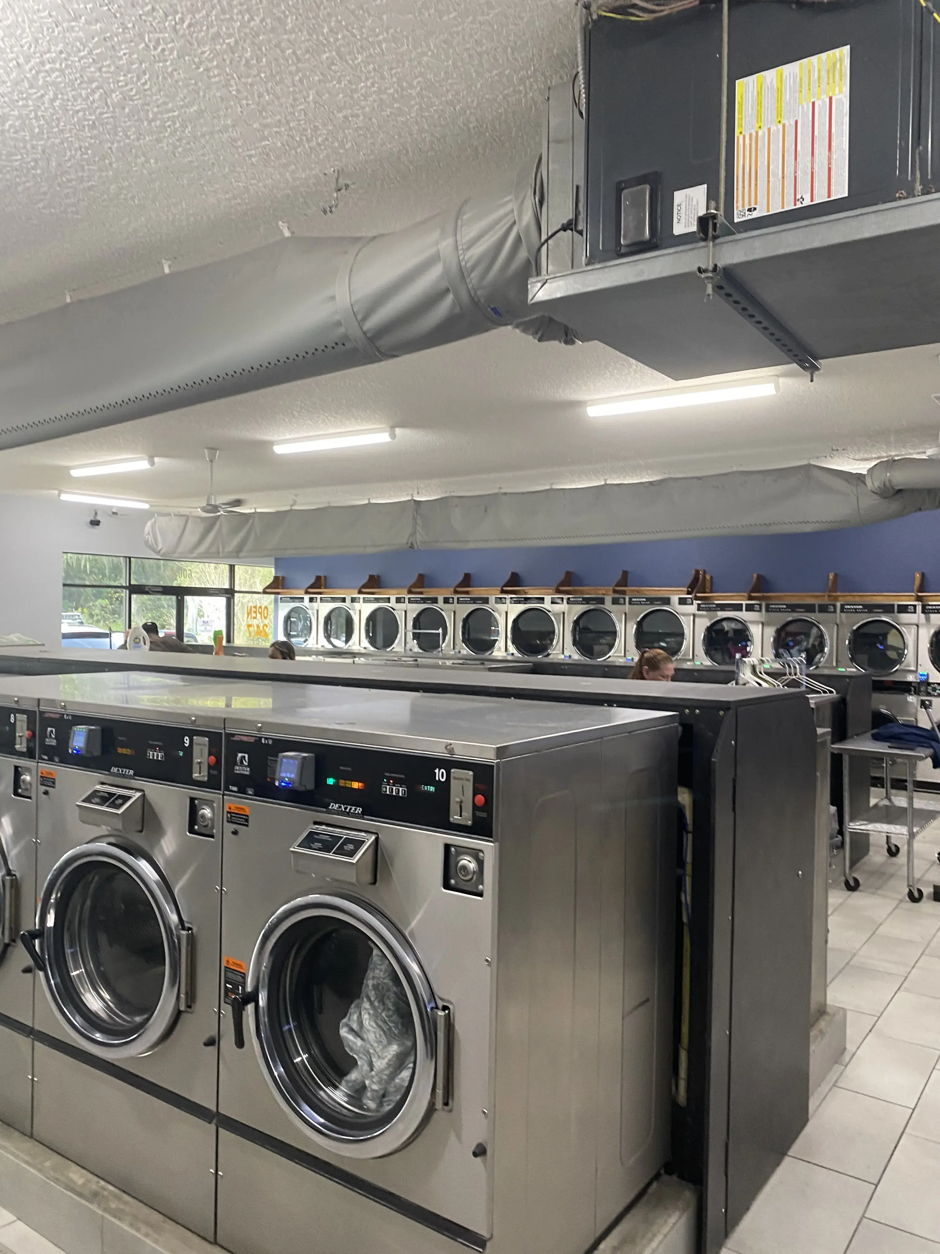 Spin City Laundry - Image 7