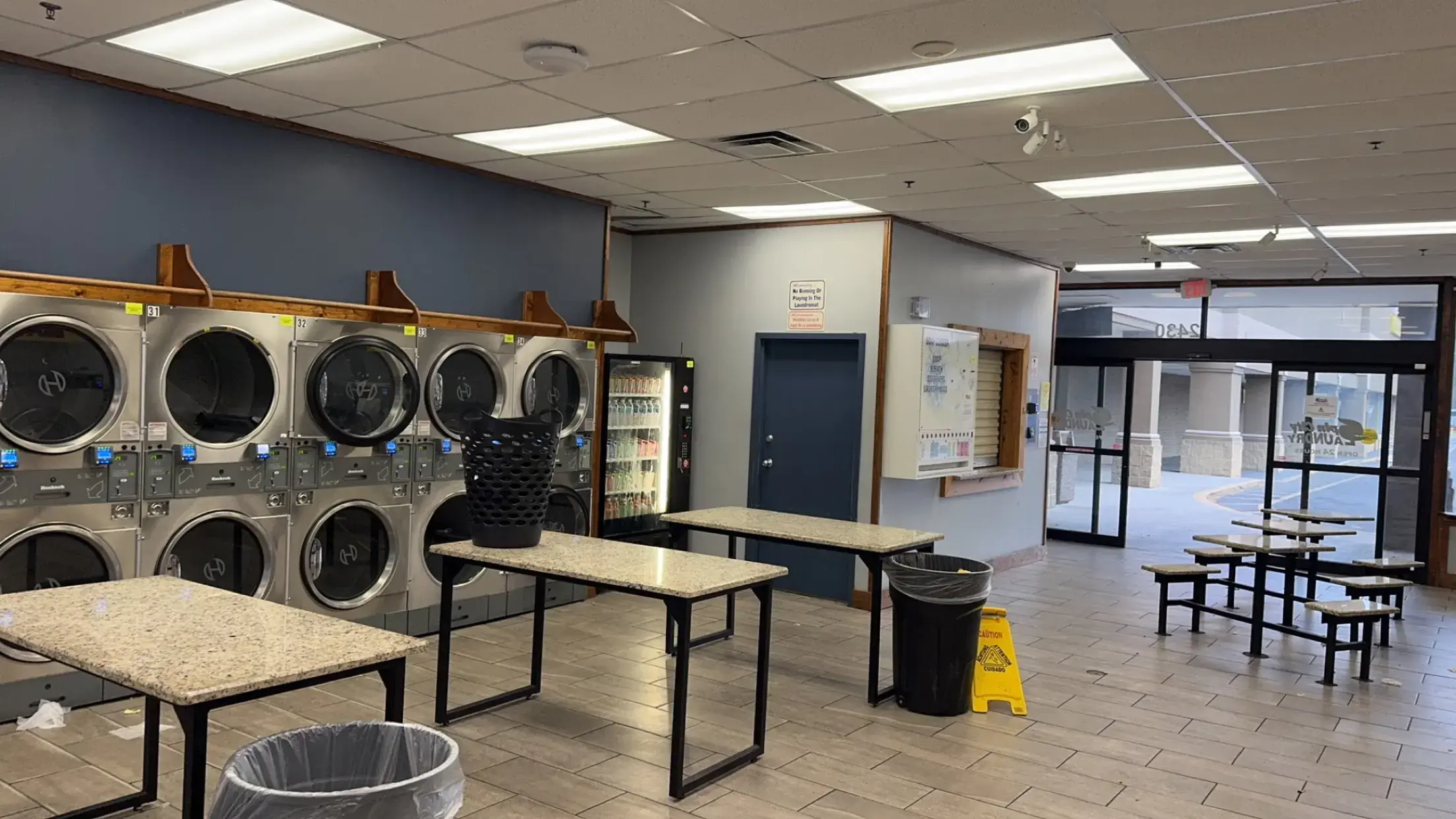 Spin City Laundry thumbnail 3