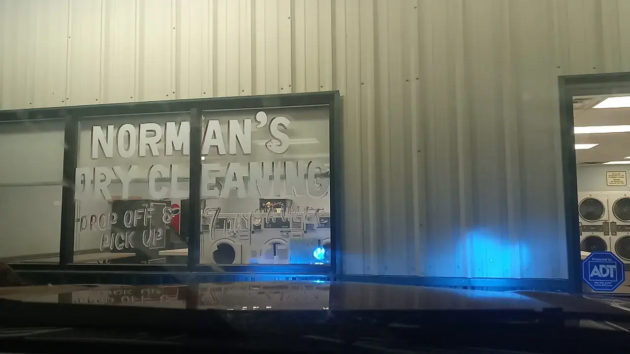 Spin City Laundry thumbnail 7