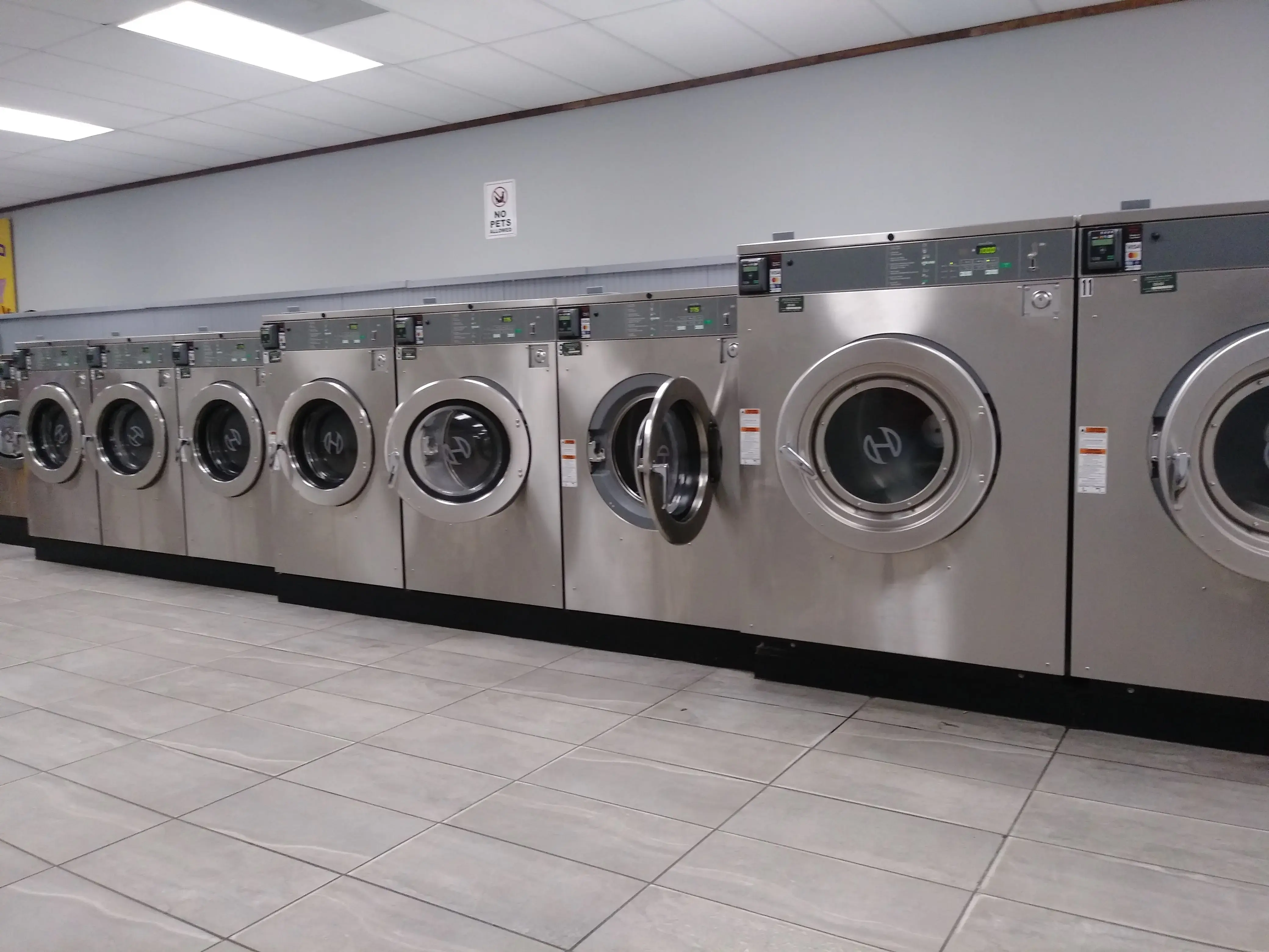 Spin City Laundry thumbnail 15