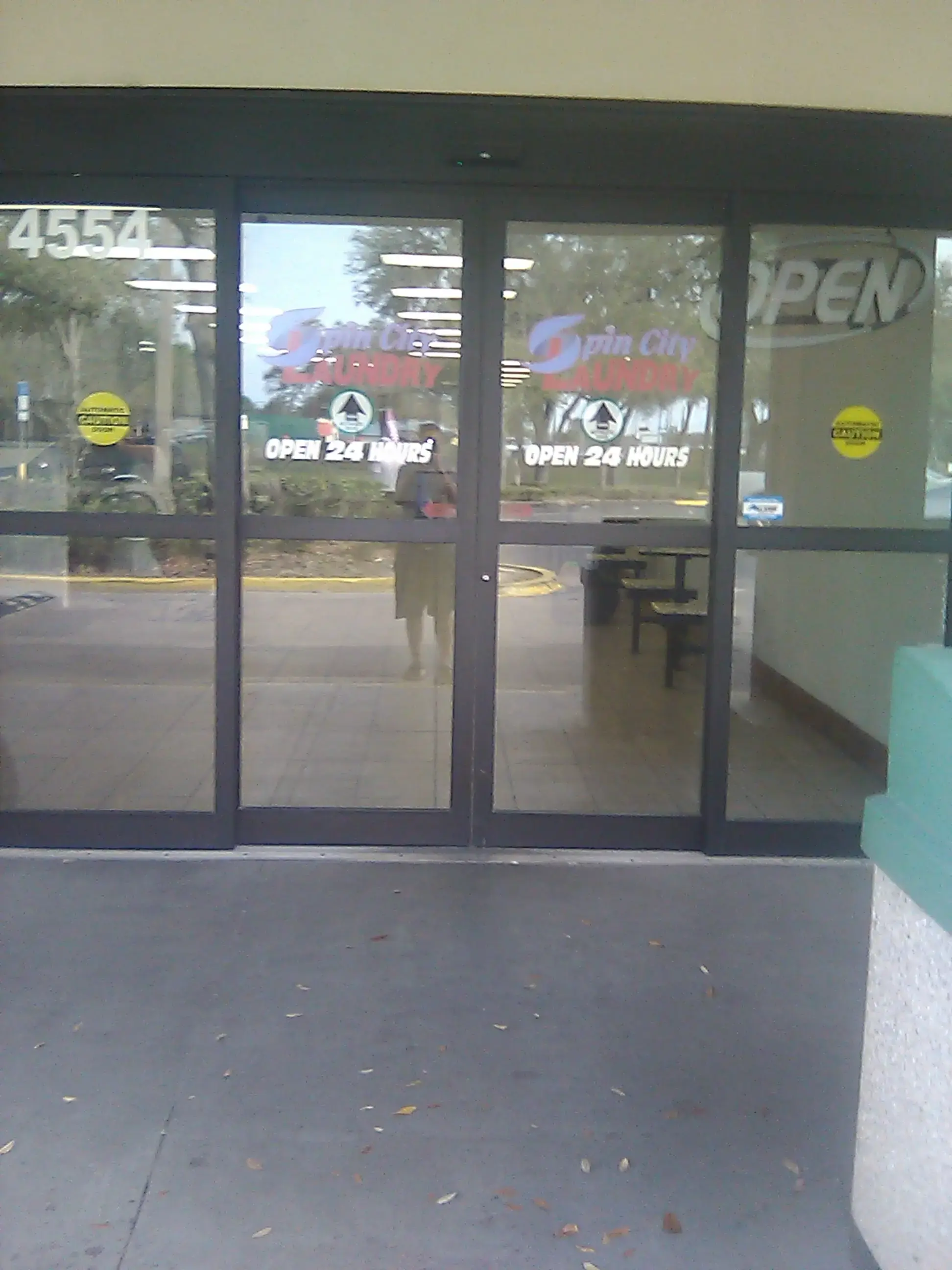 Spin City Laundry - Image 3