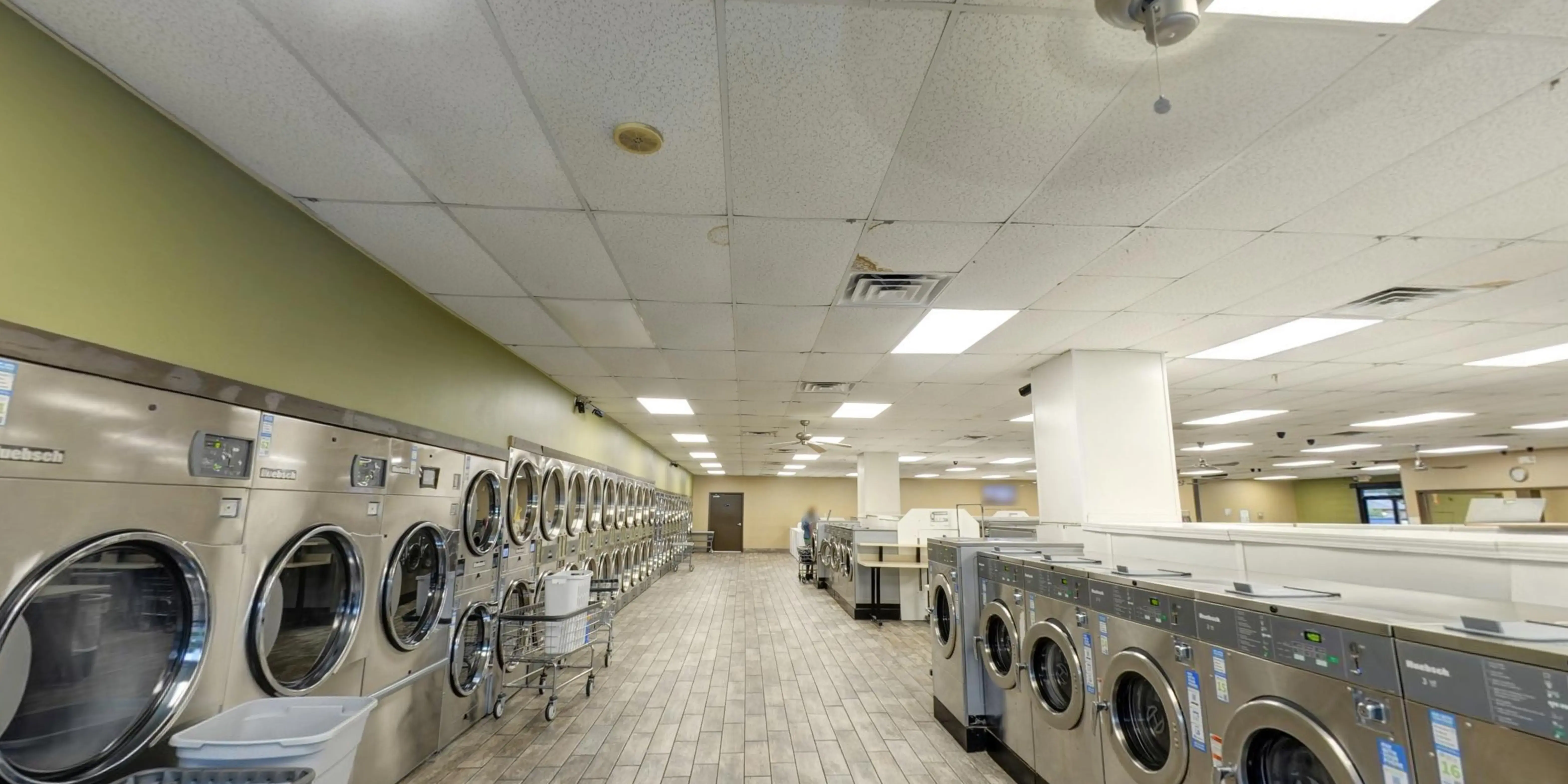 Spin City Laundry Horn Lake thumbnail 17