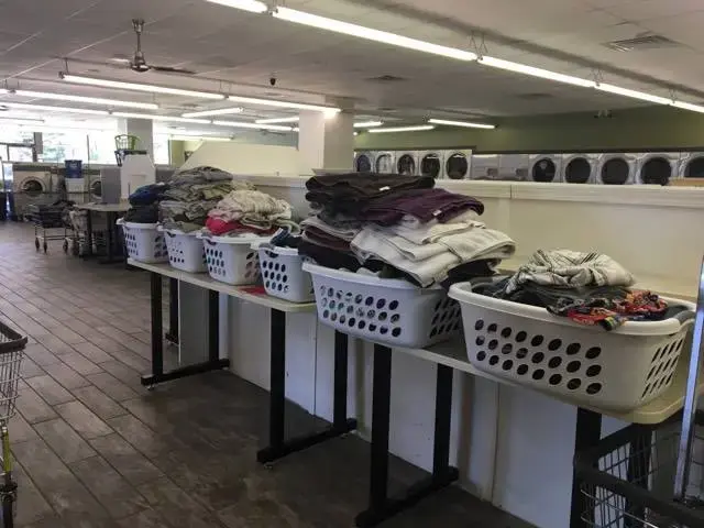 Spin City Laundry Horn Lake - Image 7