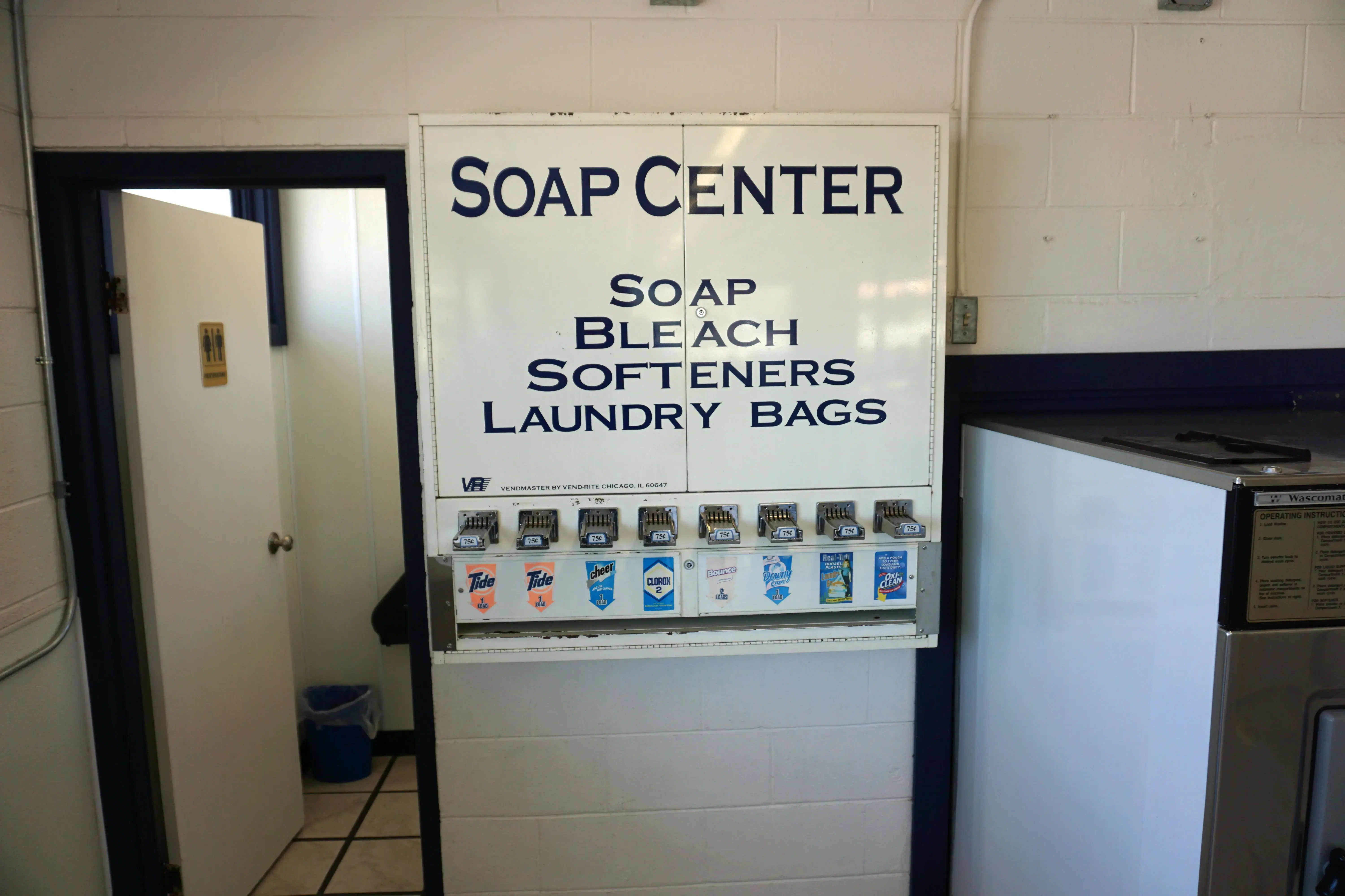 Spin City Laundry: Laundromania Coralville - Image 7