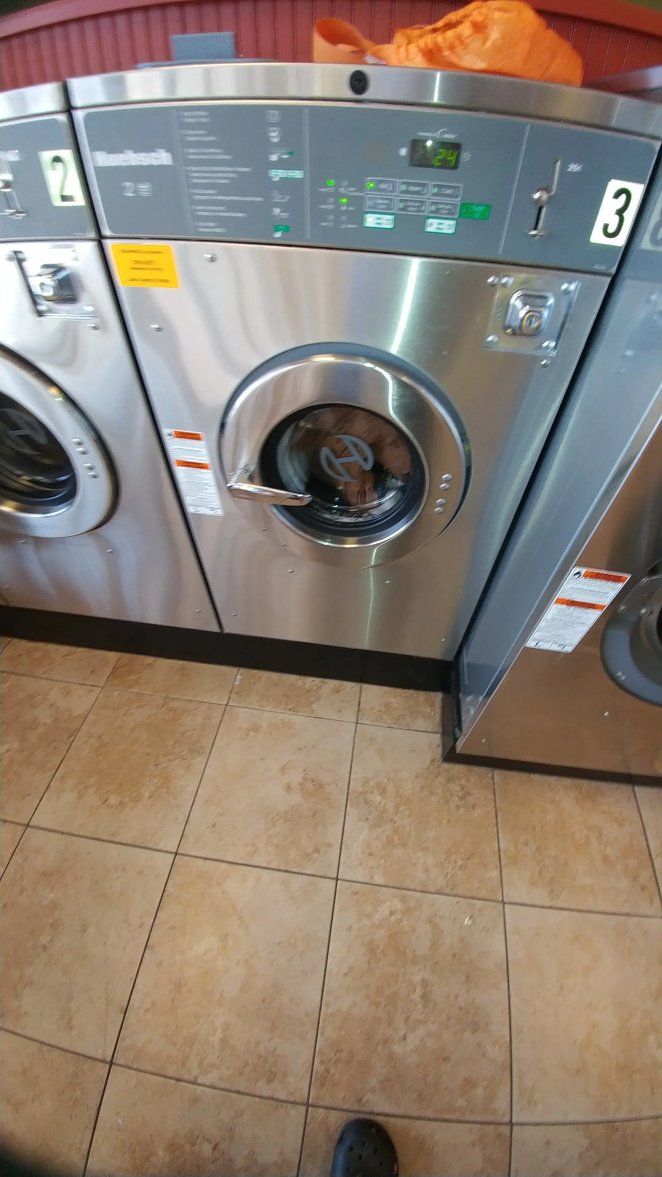 Spin City Laundry - Image 20