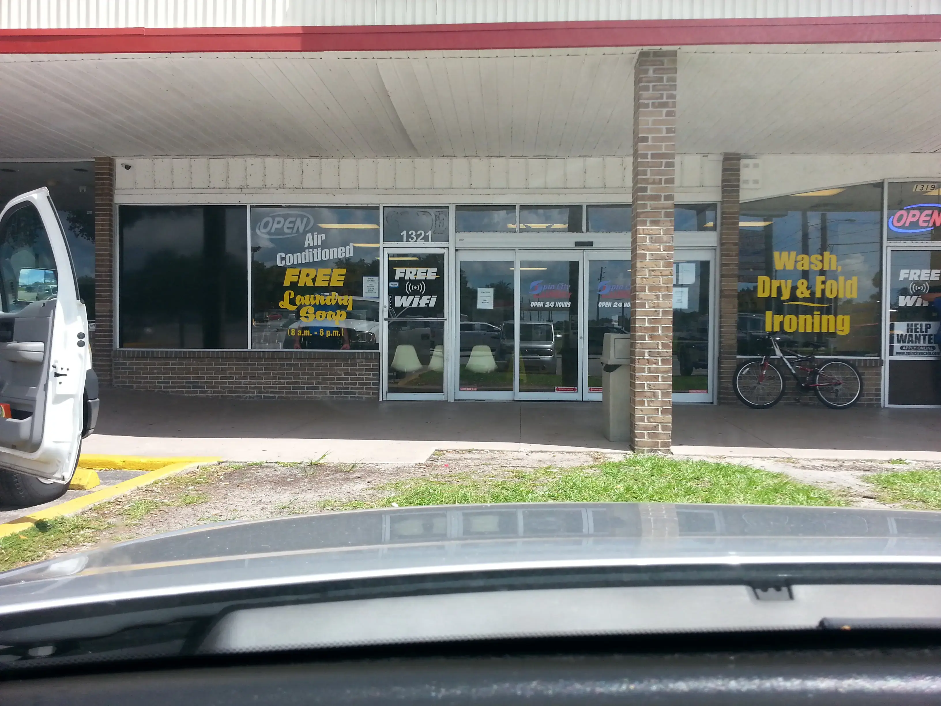 Spin City Laundry thumbnail 15