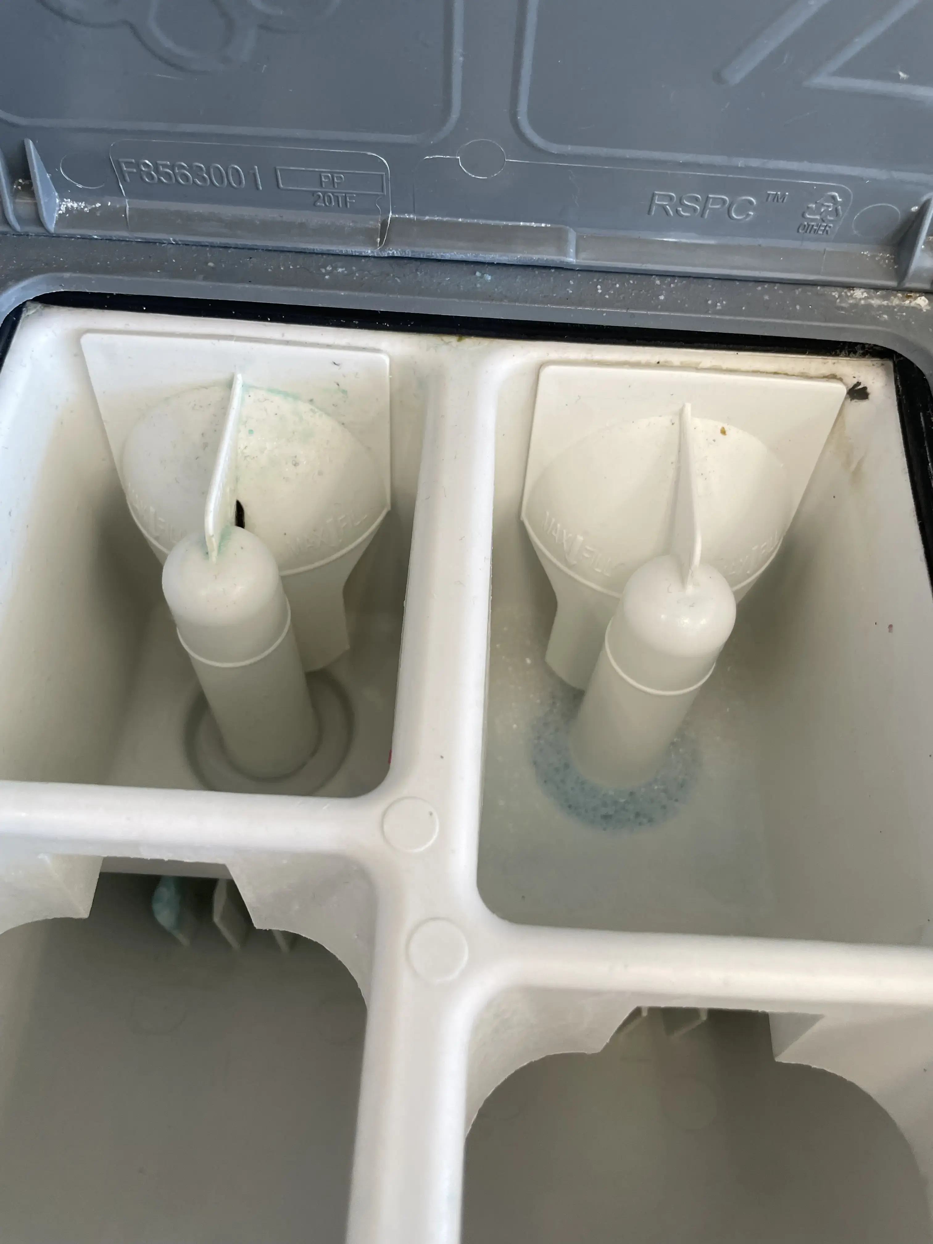 Spin City Laundry - Image 15