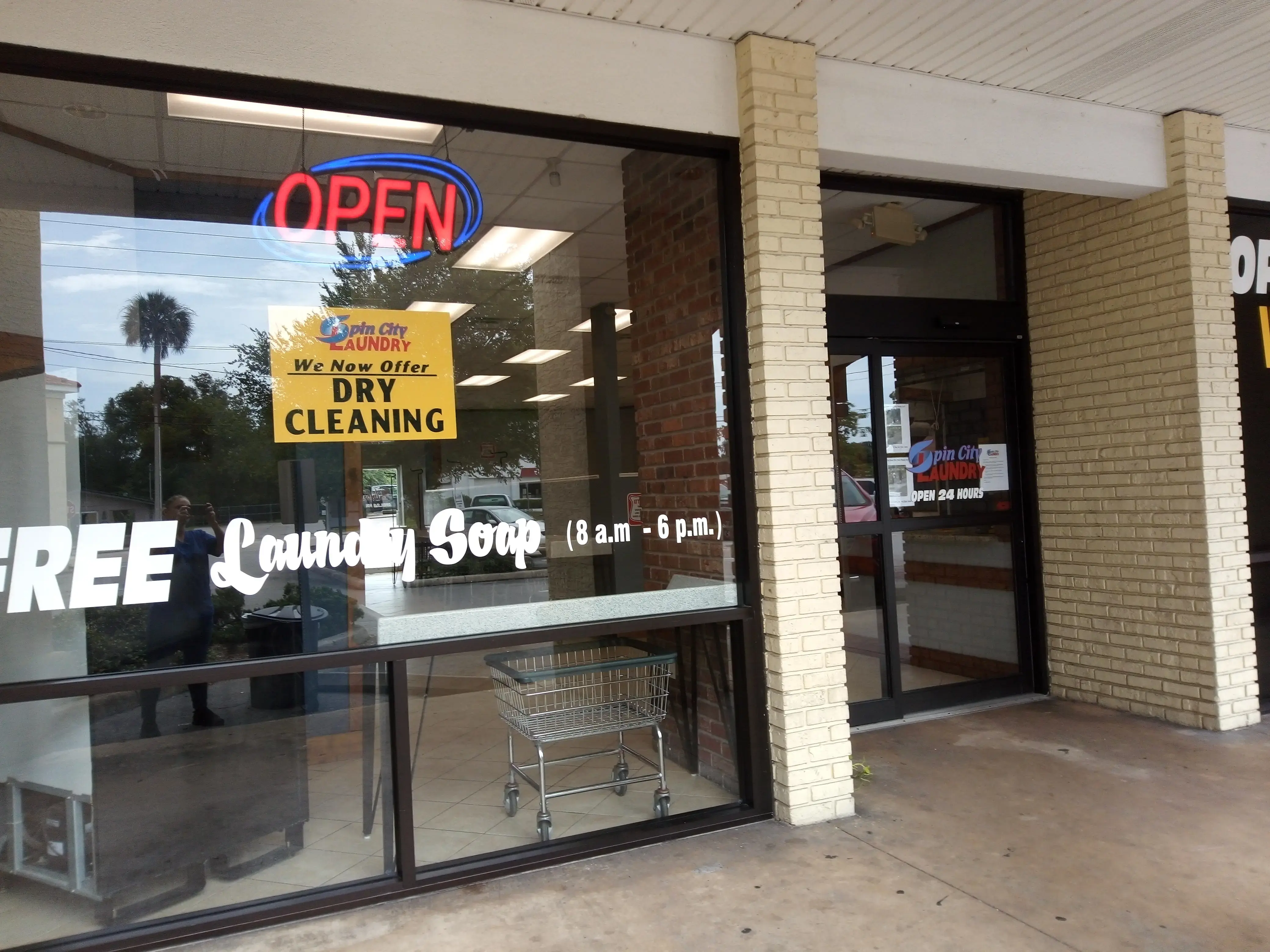 Spin City Laundry - Image 2