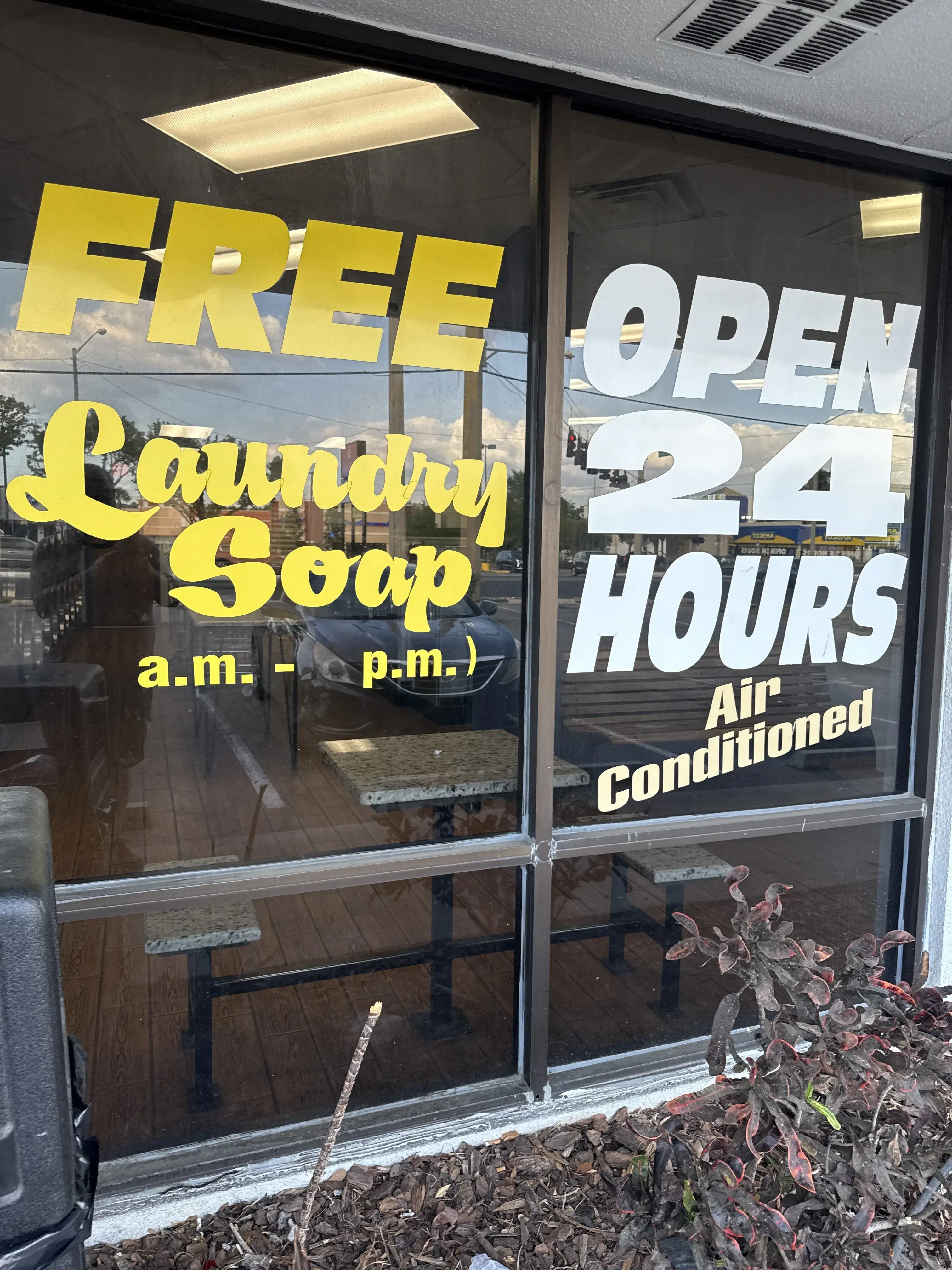Spin City Laundry thumbnail 4