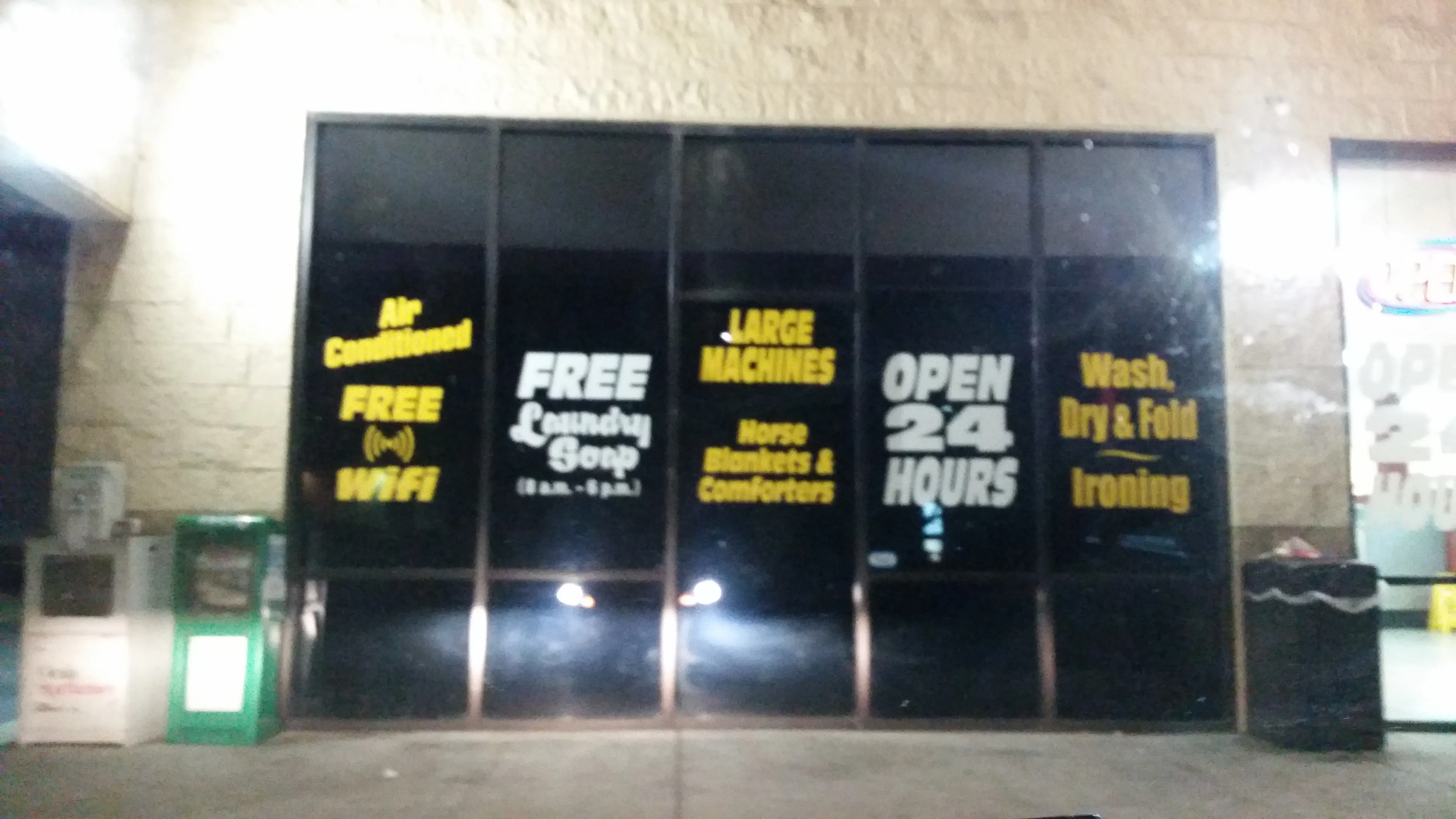 Spin City Laundry - Image 12