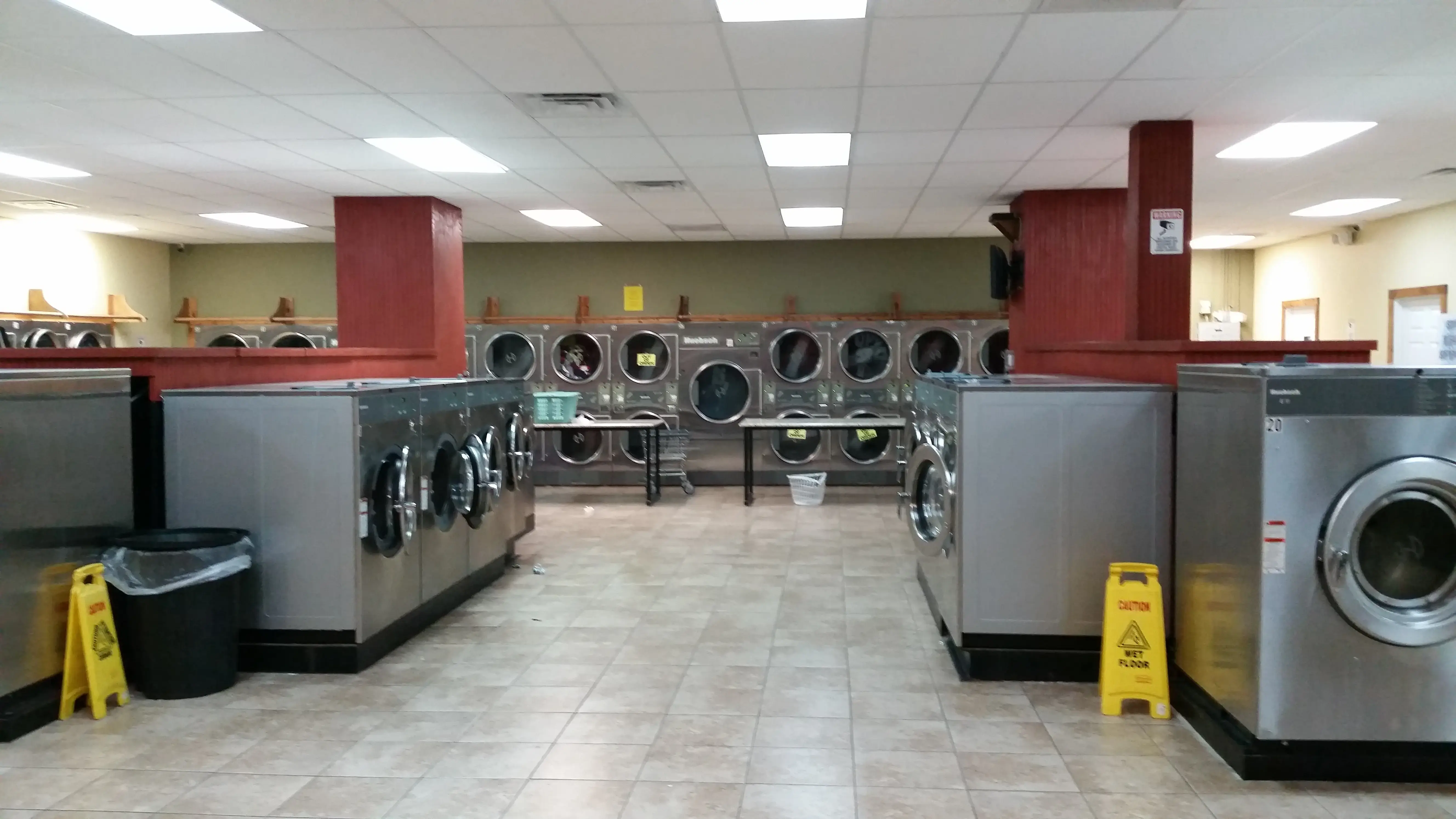 Spin City Laundry - Image 6