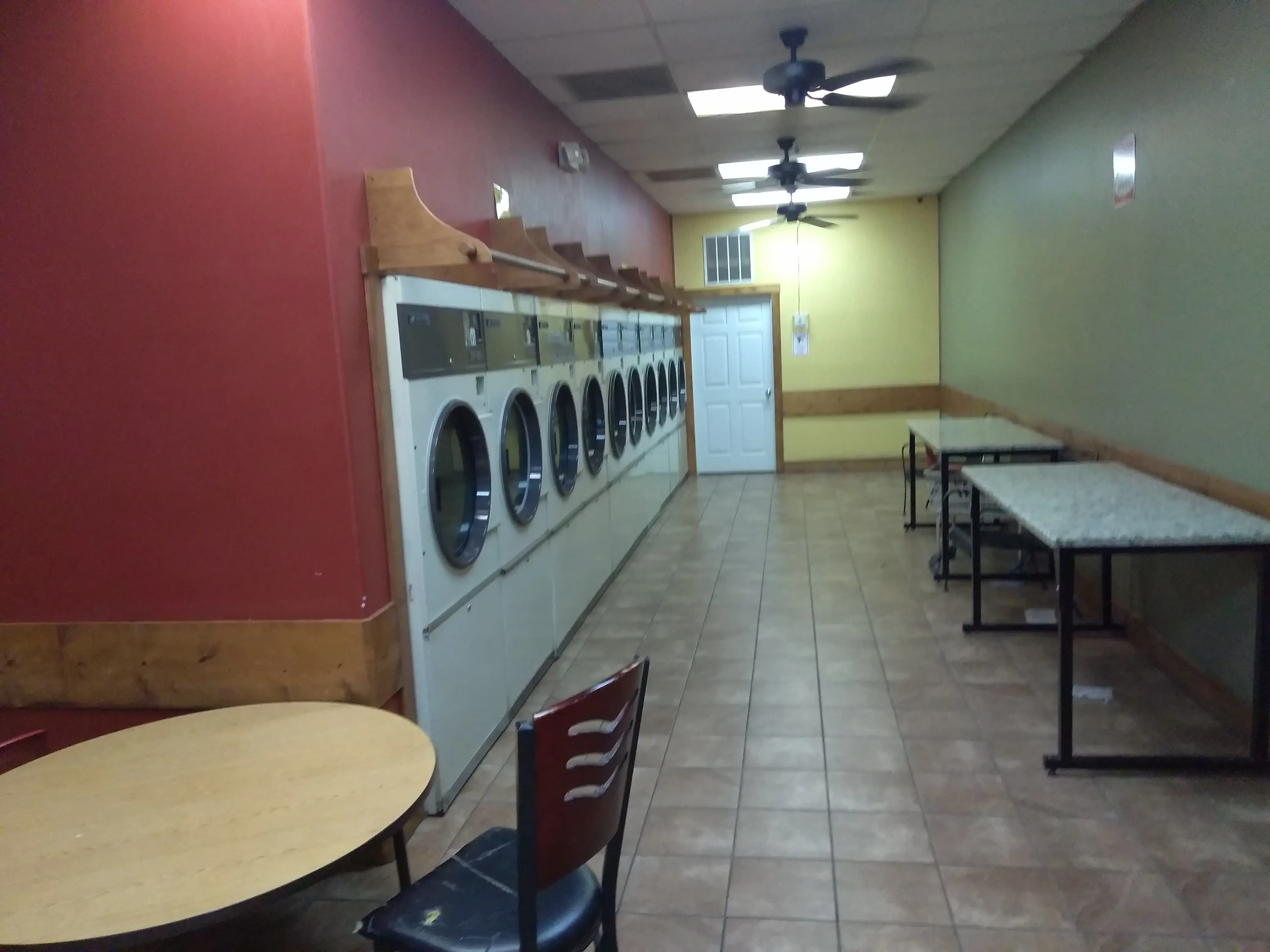 Spin City Laundry thumbnail 19