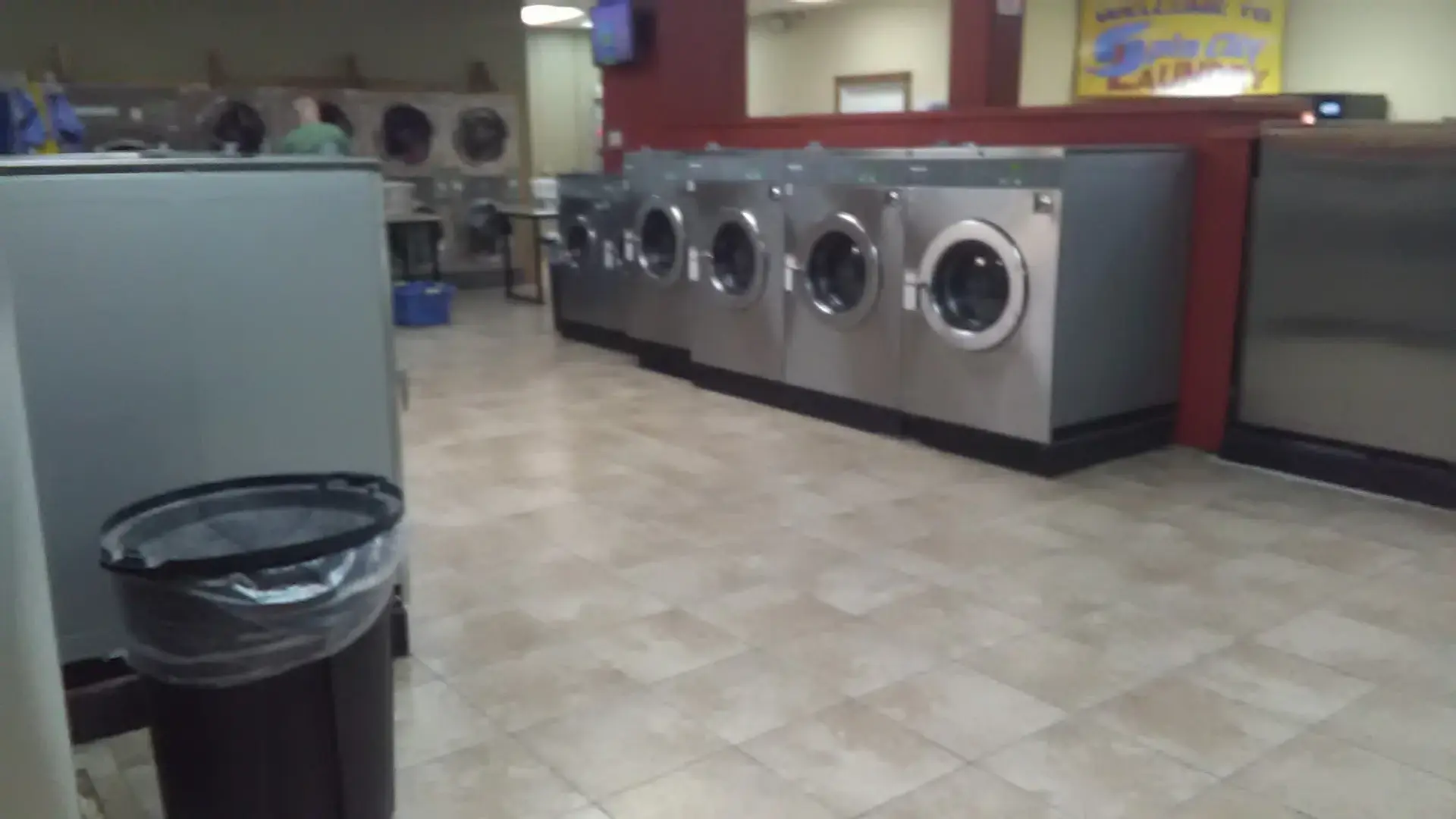 Spin City Laundry - Image 20