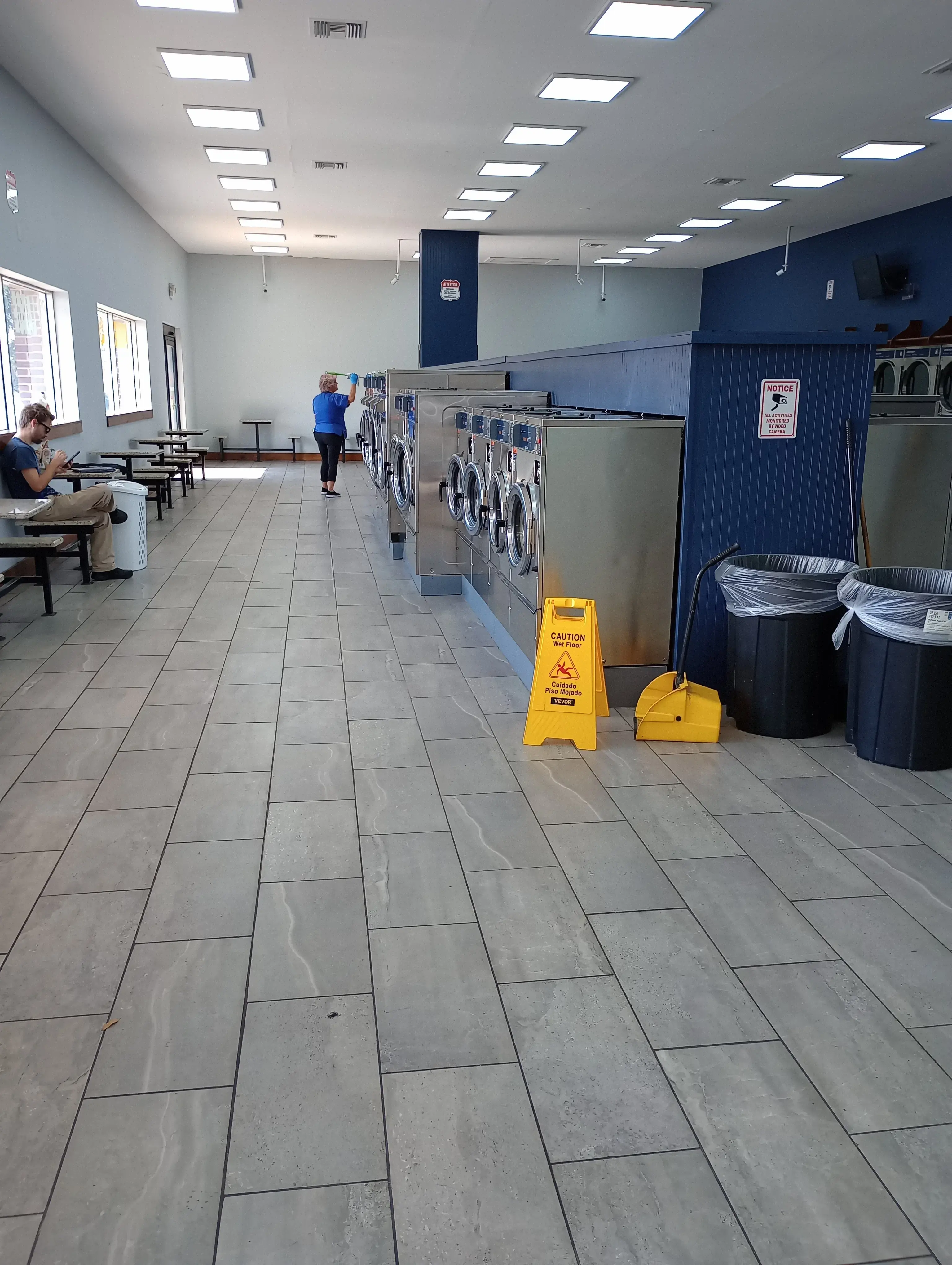 Spin City Laundry thumbnail 1