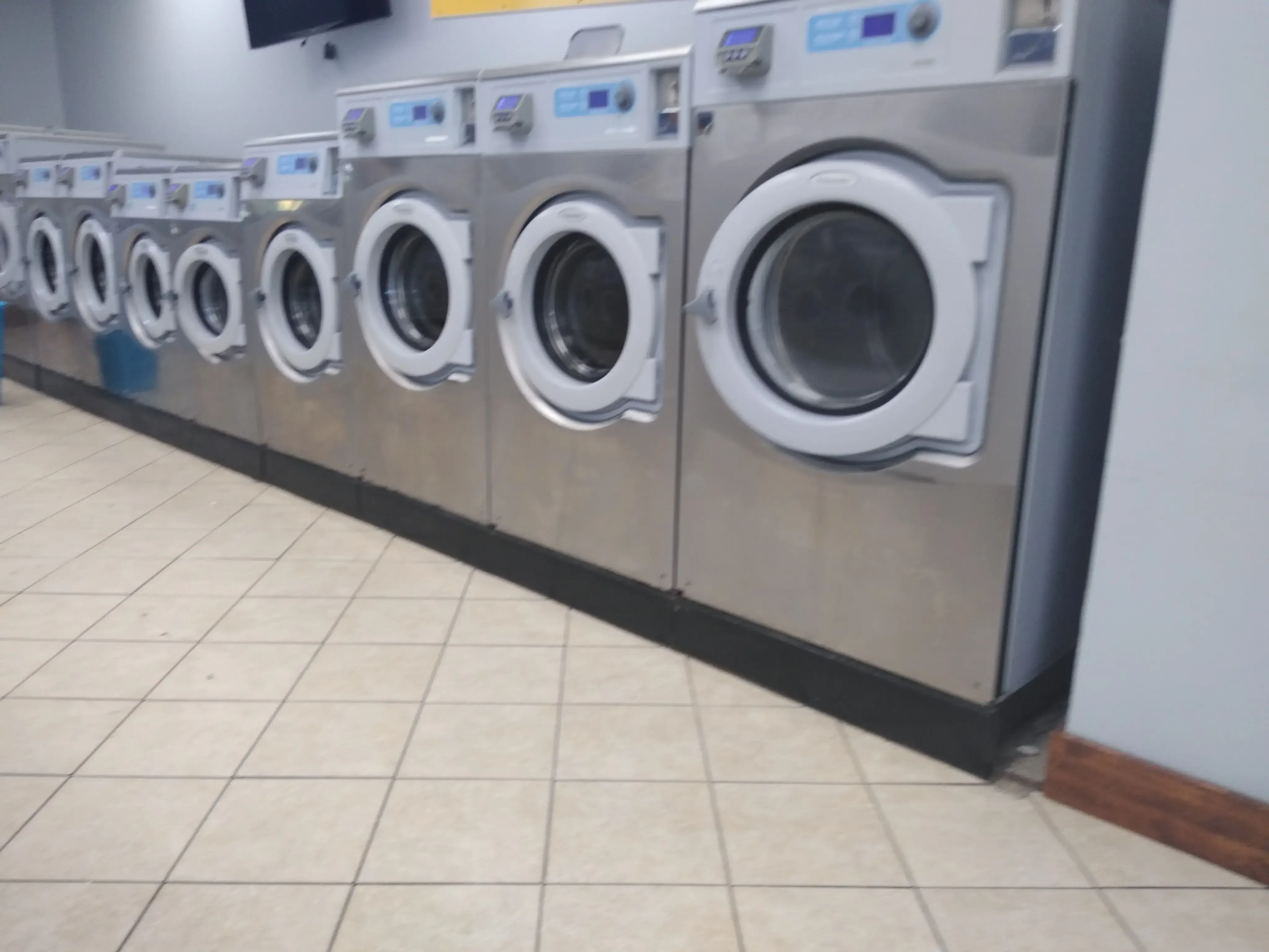 Spin City Laundry thumbnail 16