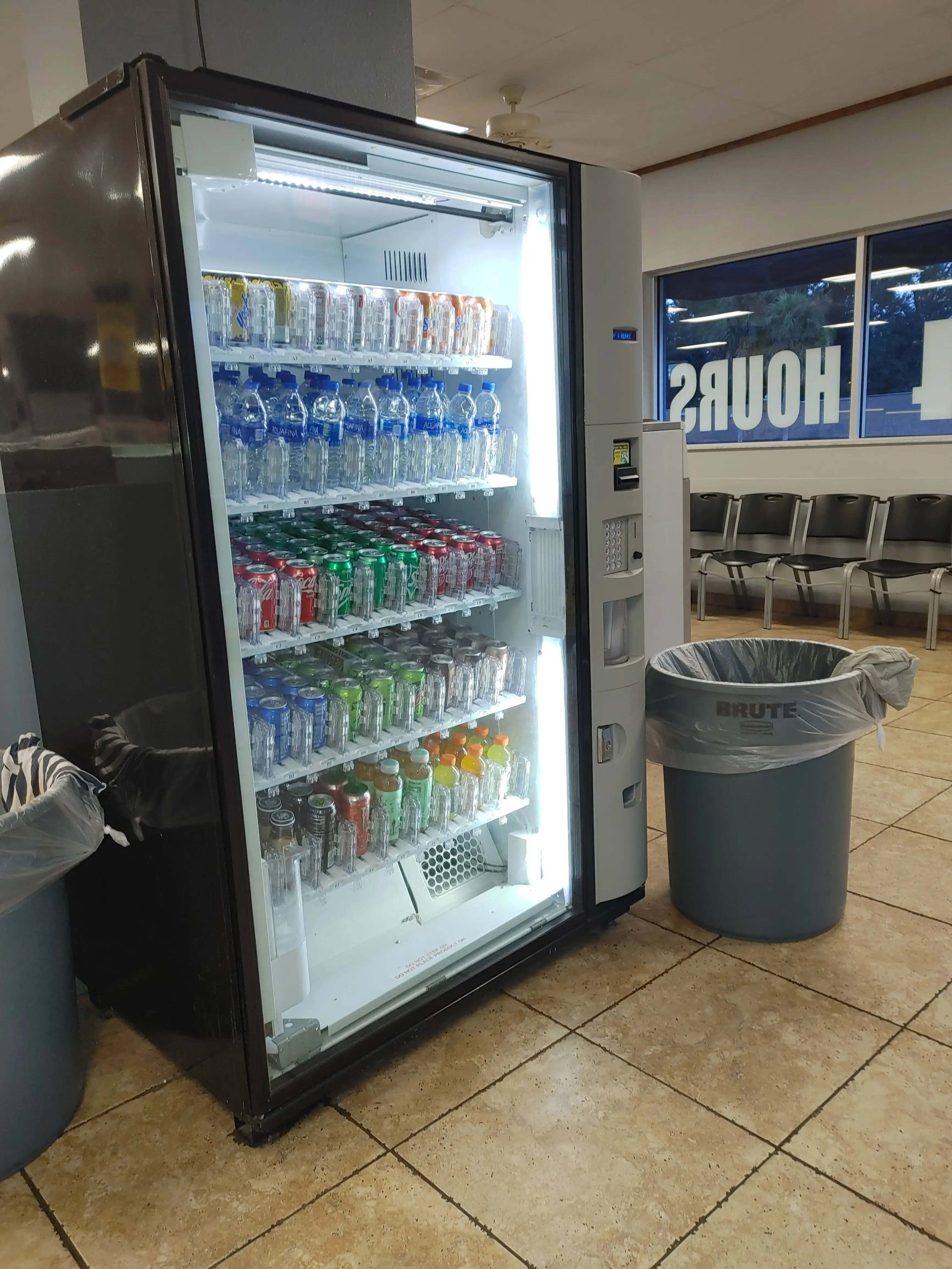 Spin City Laundry - Image 13