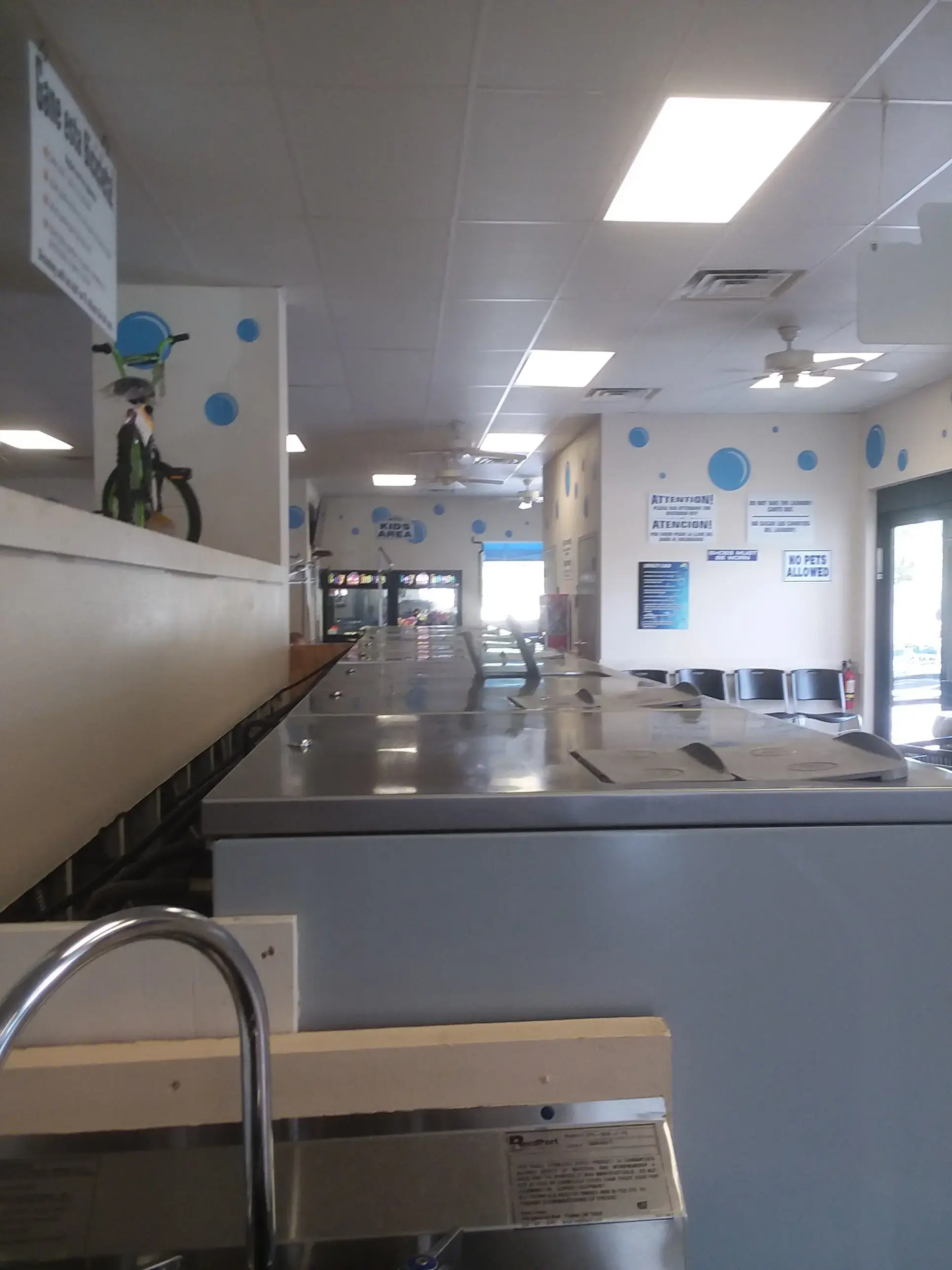 Spin City Laundry - Image 9