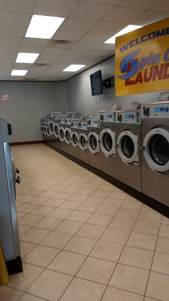 Spin City Laundry - Image 18