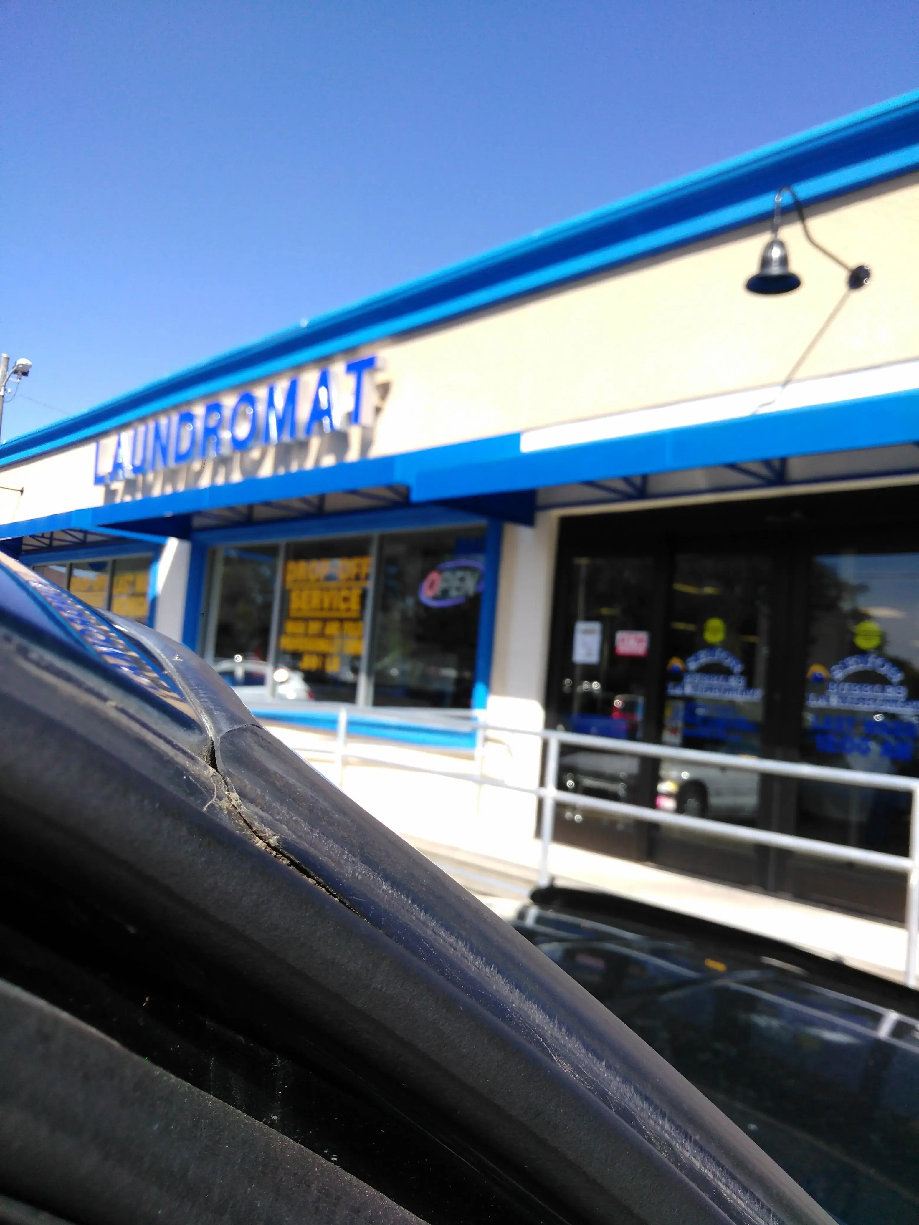 Spin City Laundry - Image 12