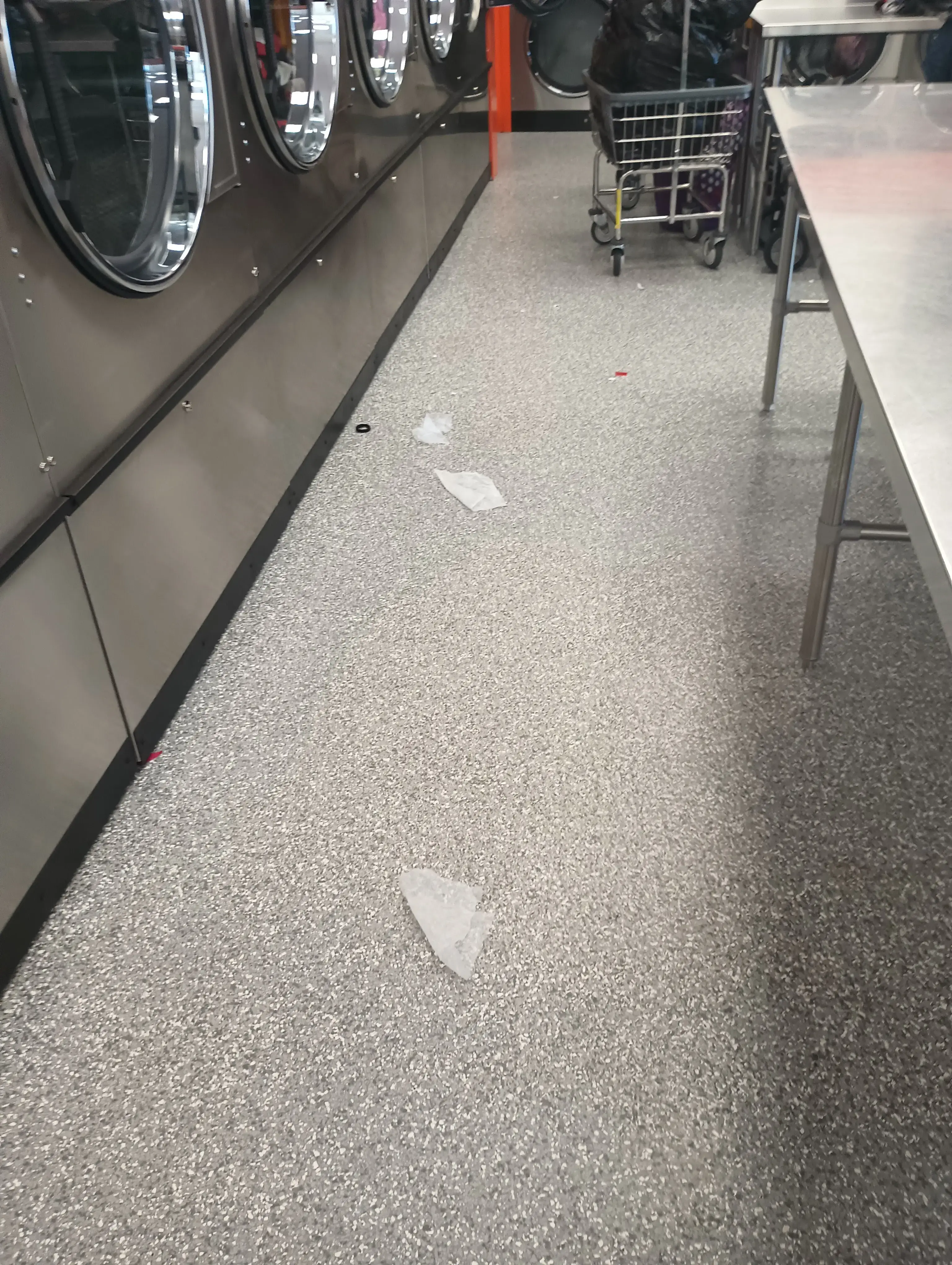 Spin City Laundry - Image 9