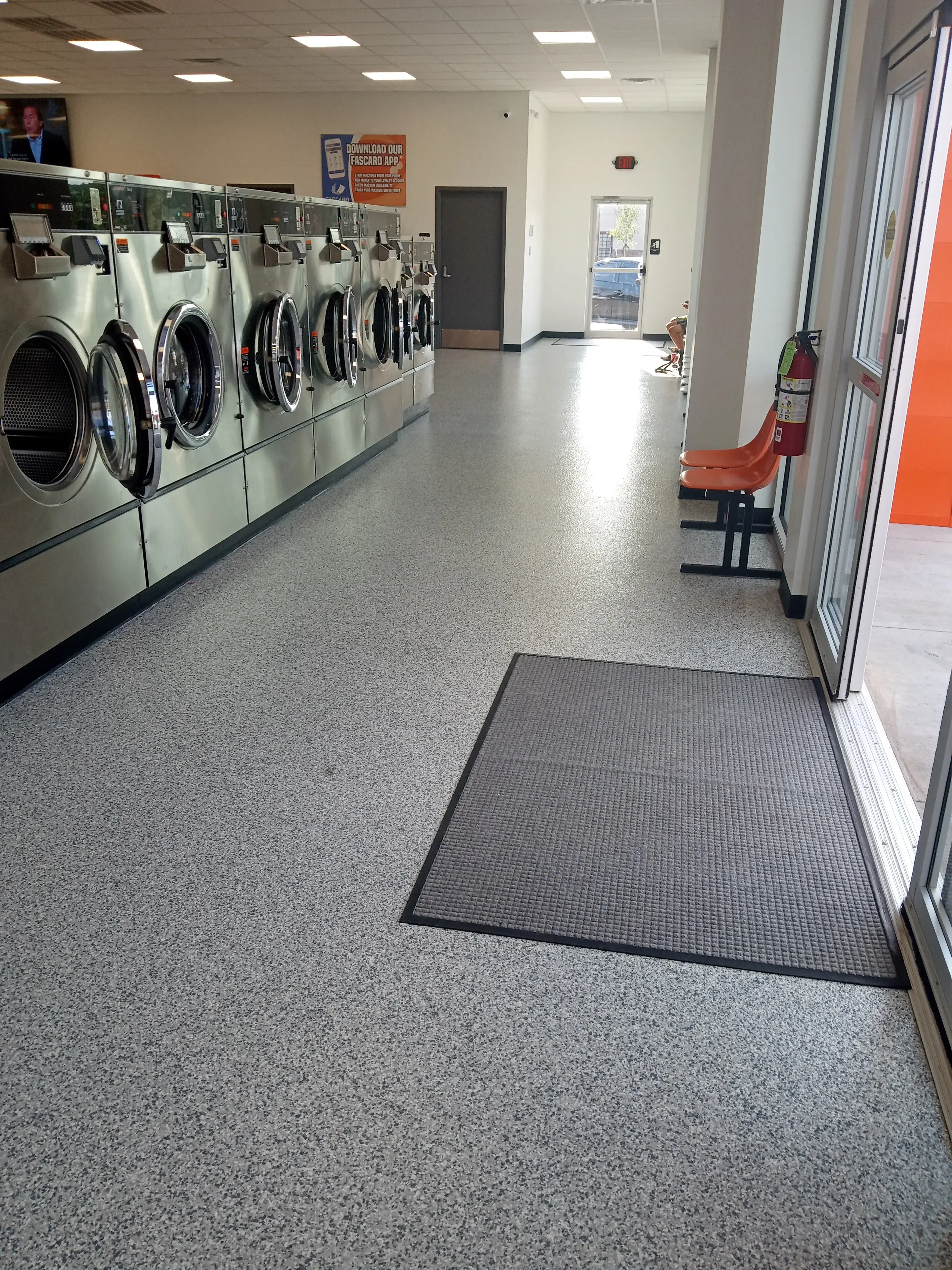 Spin City Laundry thumbnail 5